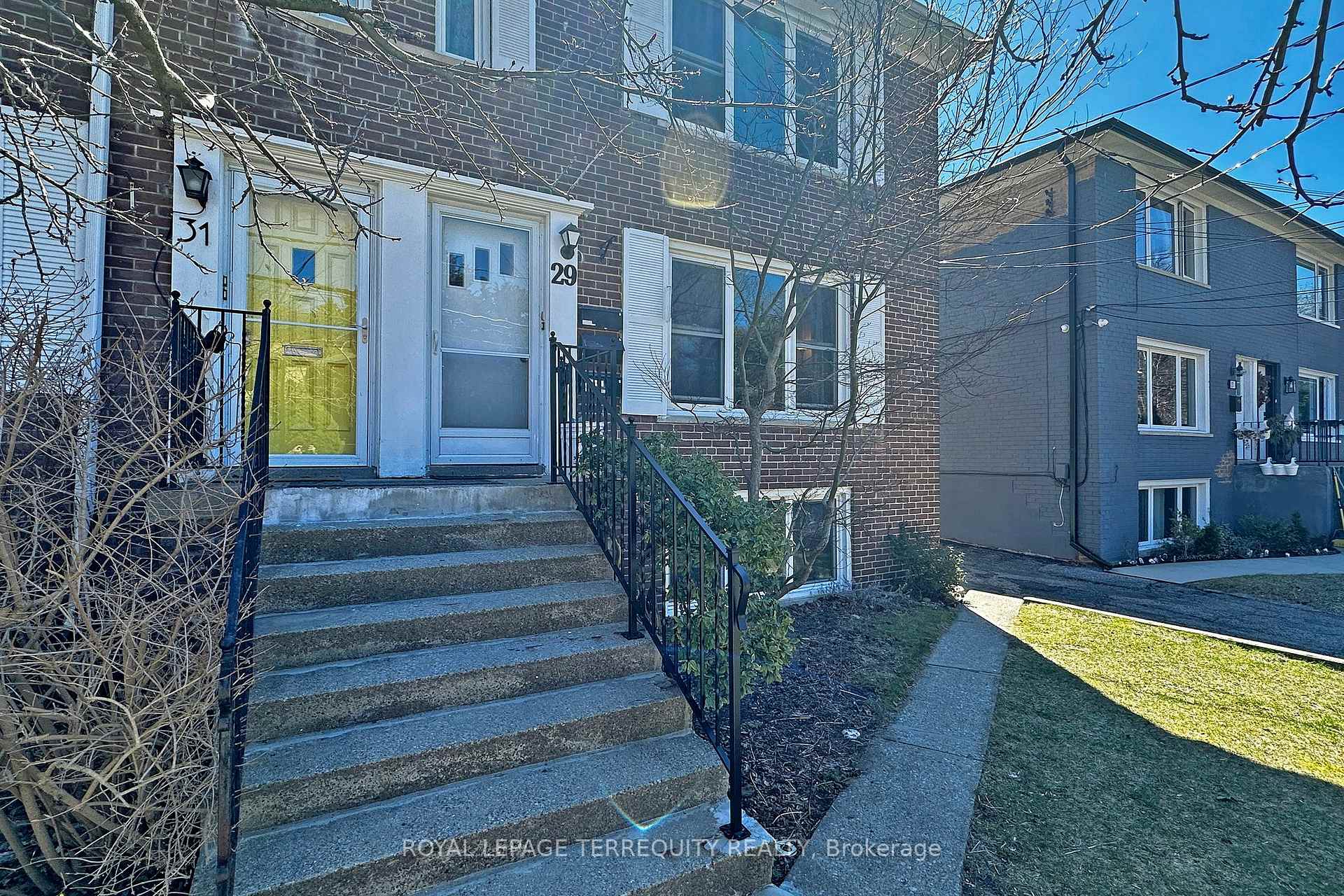 29 Love Crescent, Toronto E02 — photo 4 of 5