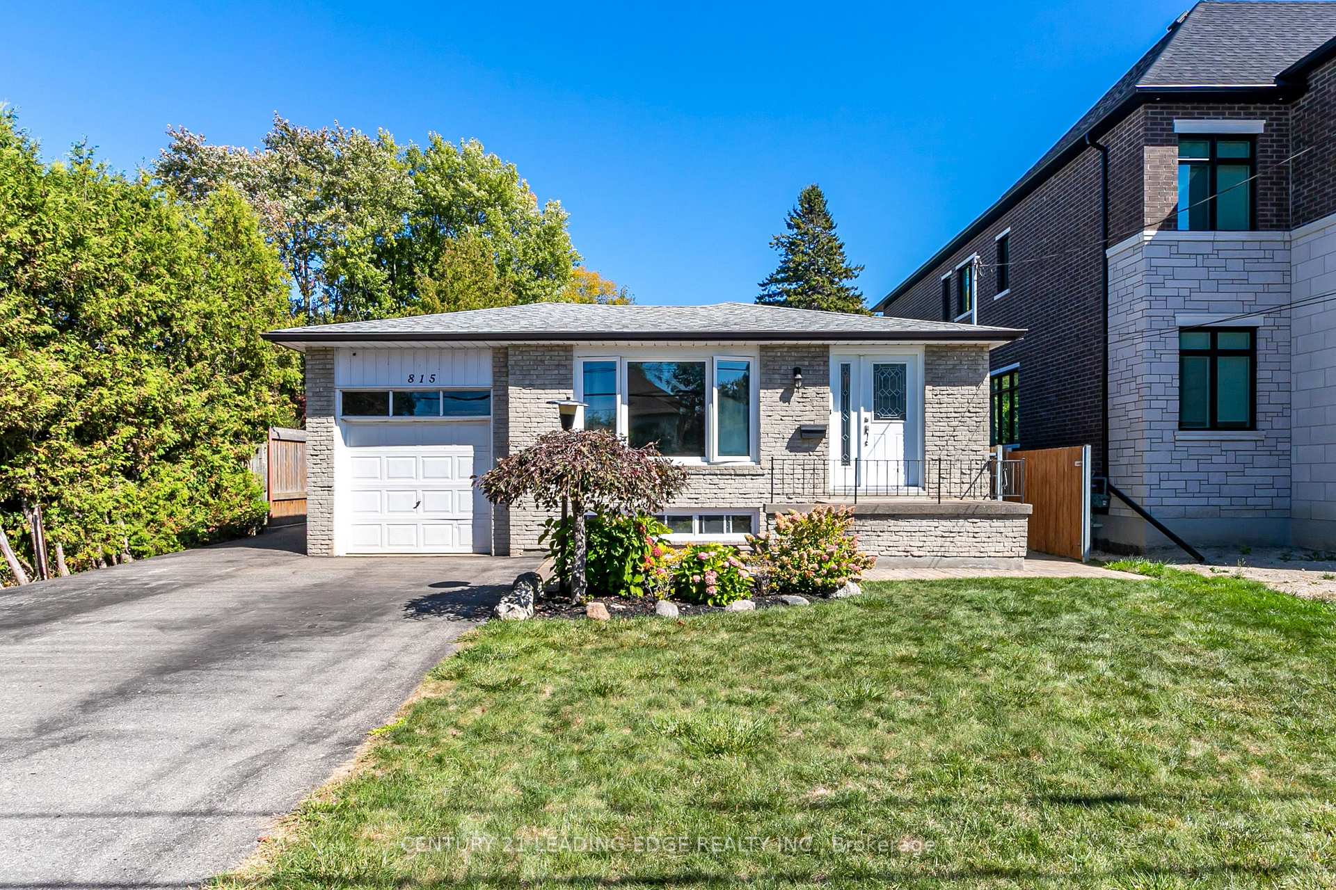 815 Douglas Avenue, Pickering, ON L1W 1N2 — Pickering, Ontario