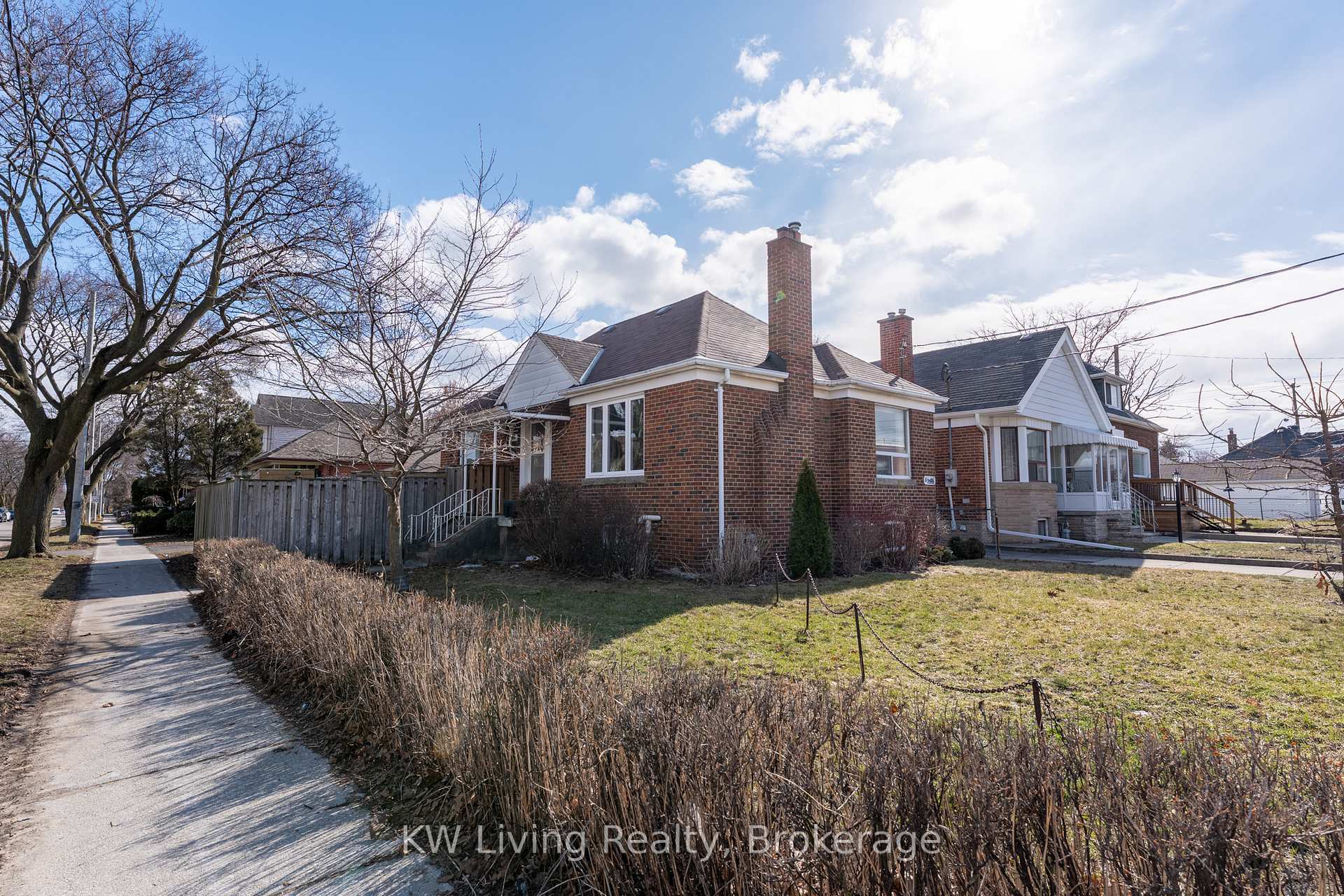 5 Plains Road, Toronto E03, ON M4J 2P7 — Toronto E03, Ontario