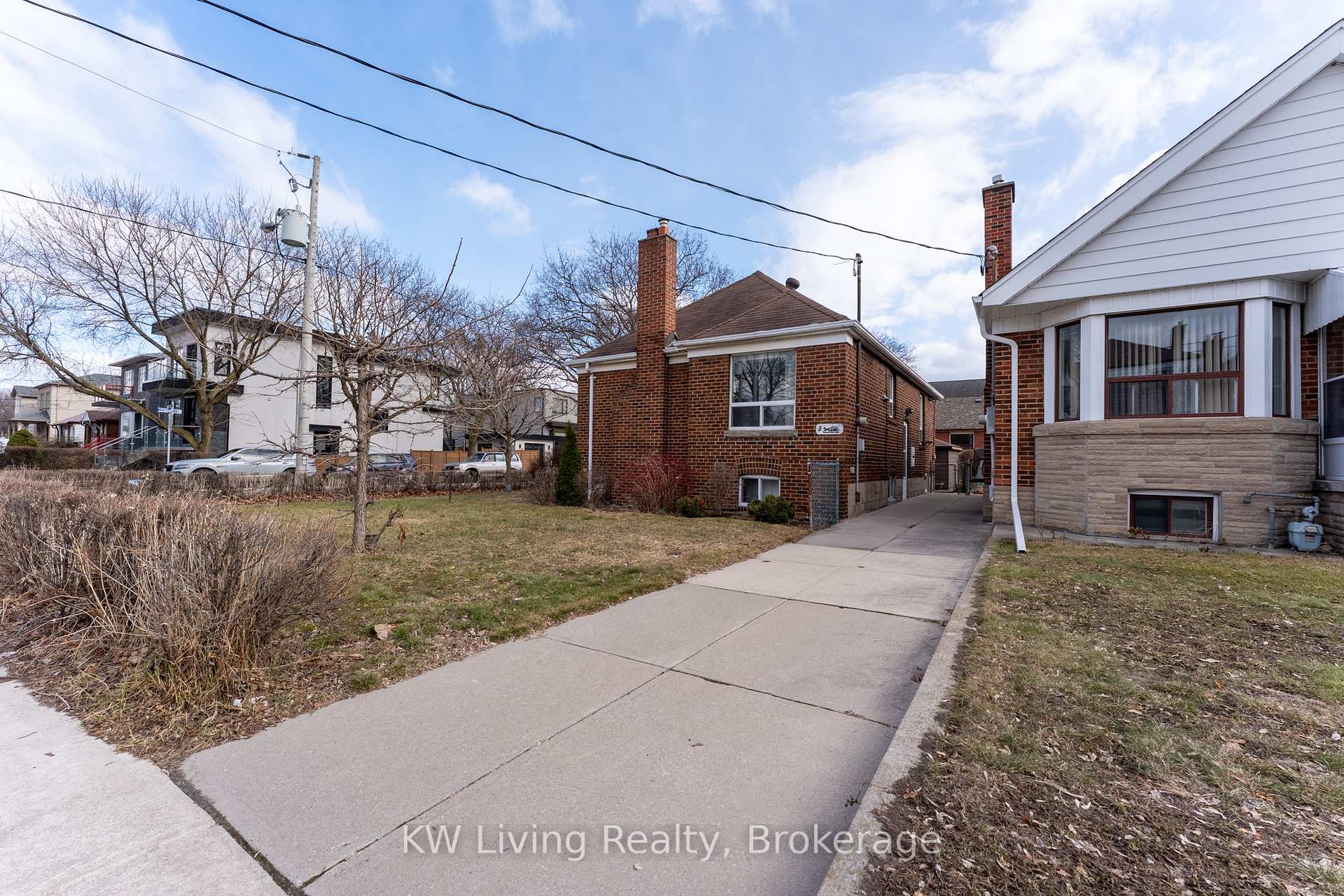 5 Plains Road, Toronto E03 — photo 4 of 5