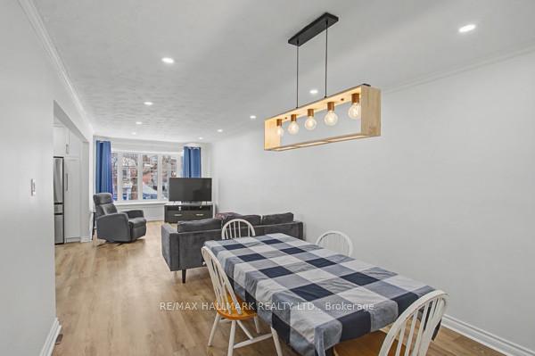 37 Avis Crescent, Toronto E03 — photo 5 of 5