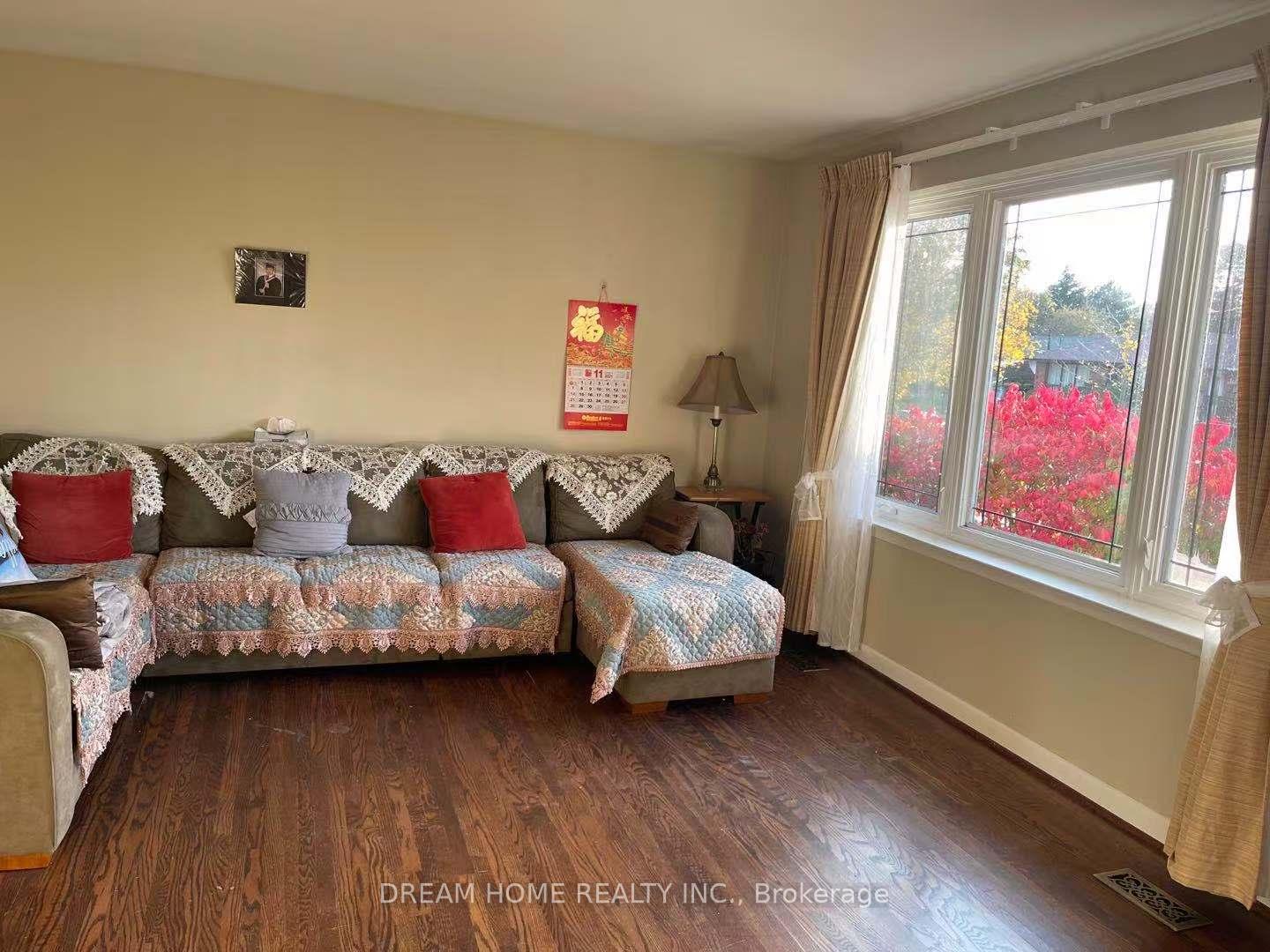 31 Sancrest Drive Main, Toronto E09 — photo 5 of 5