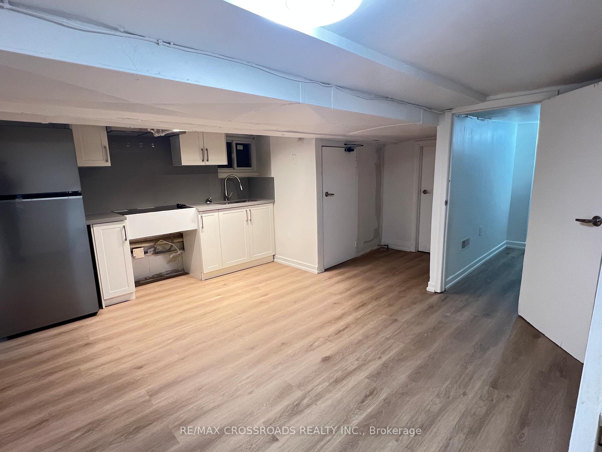 82 Curzon Street Basement, Toronto E01, ON M4M 3B4