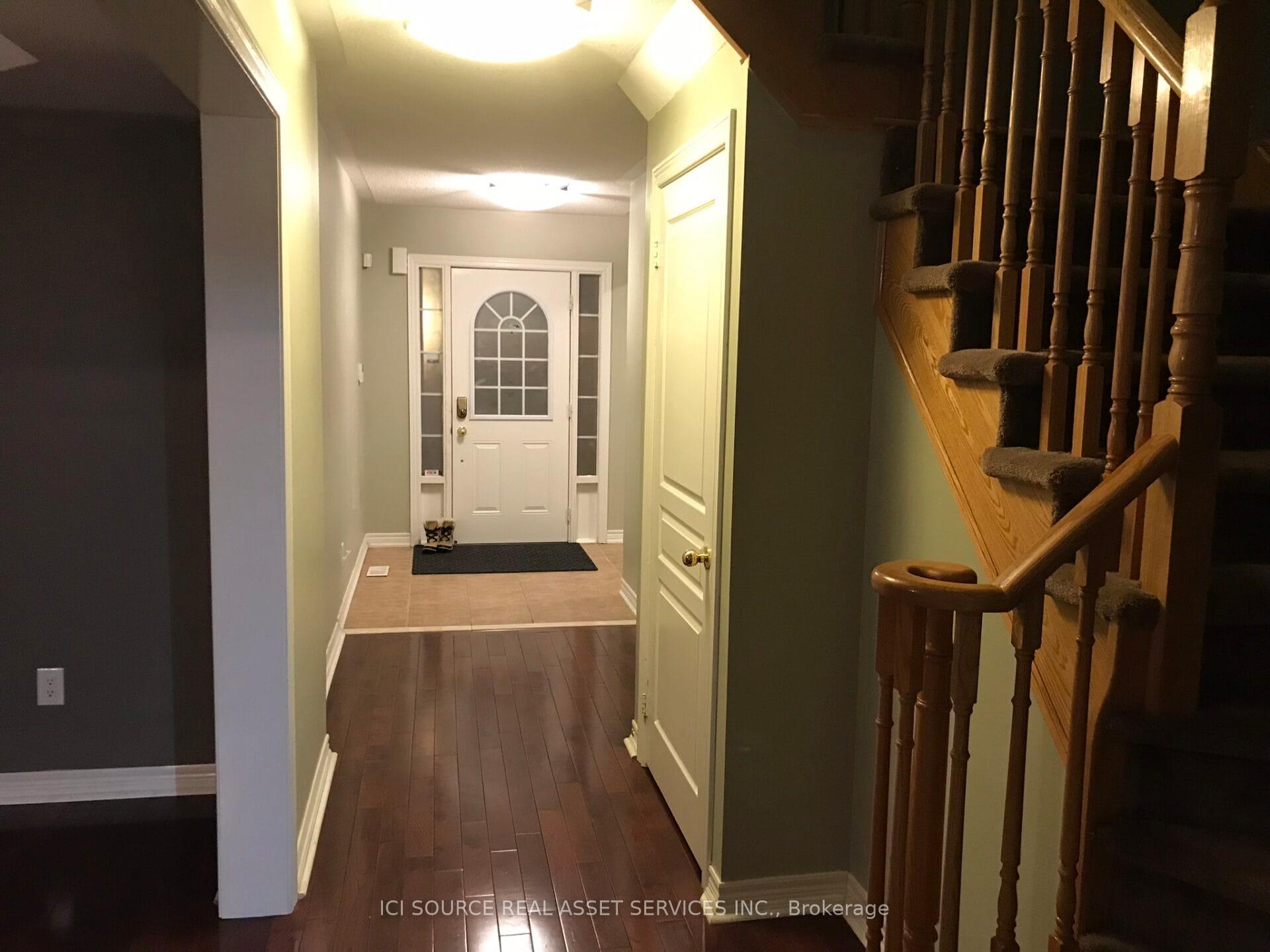 42 Keywood Street, Ajax — photo 3 of 5