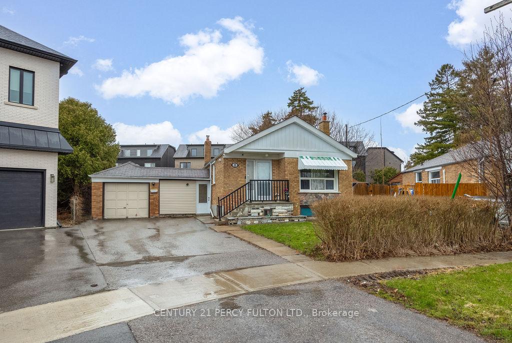 8 Kilpatrick Place, Toronto E04, ON M1R 2A8