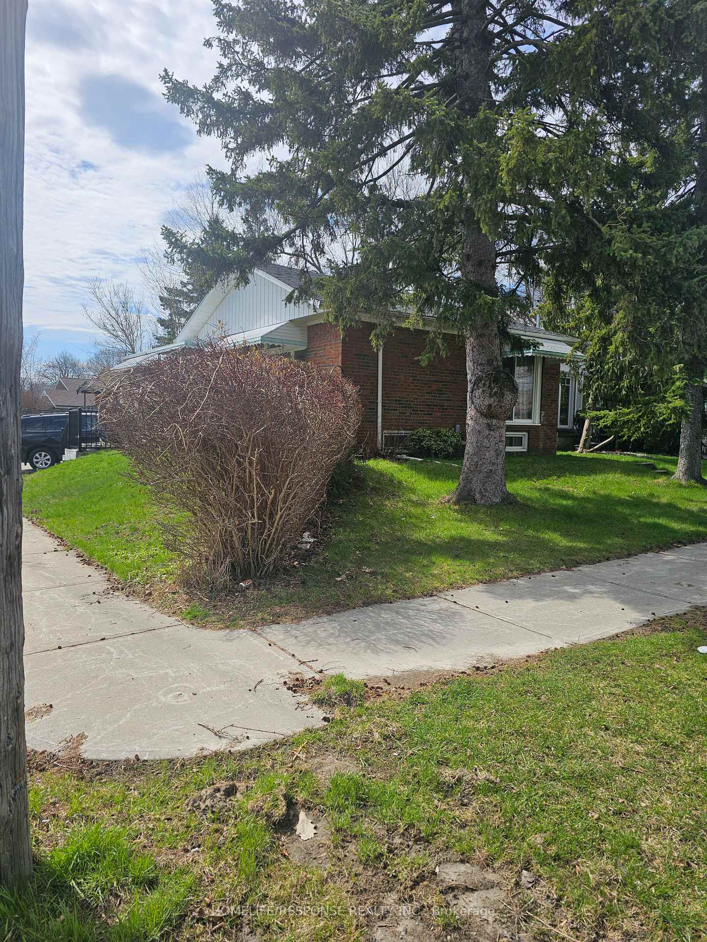 36 GAIETY Drive, Toronto E09 — photo 3 of 5
