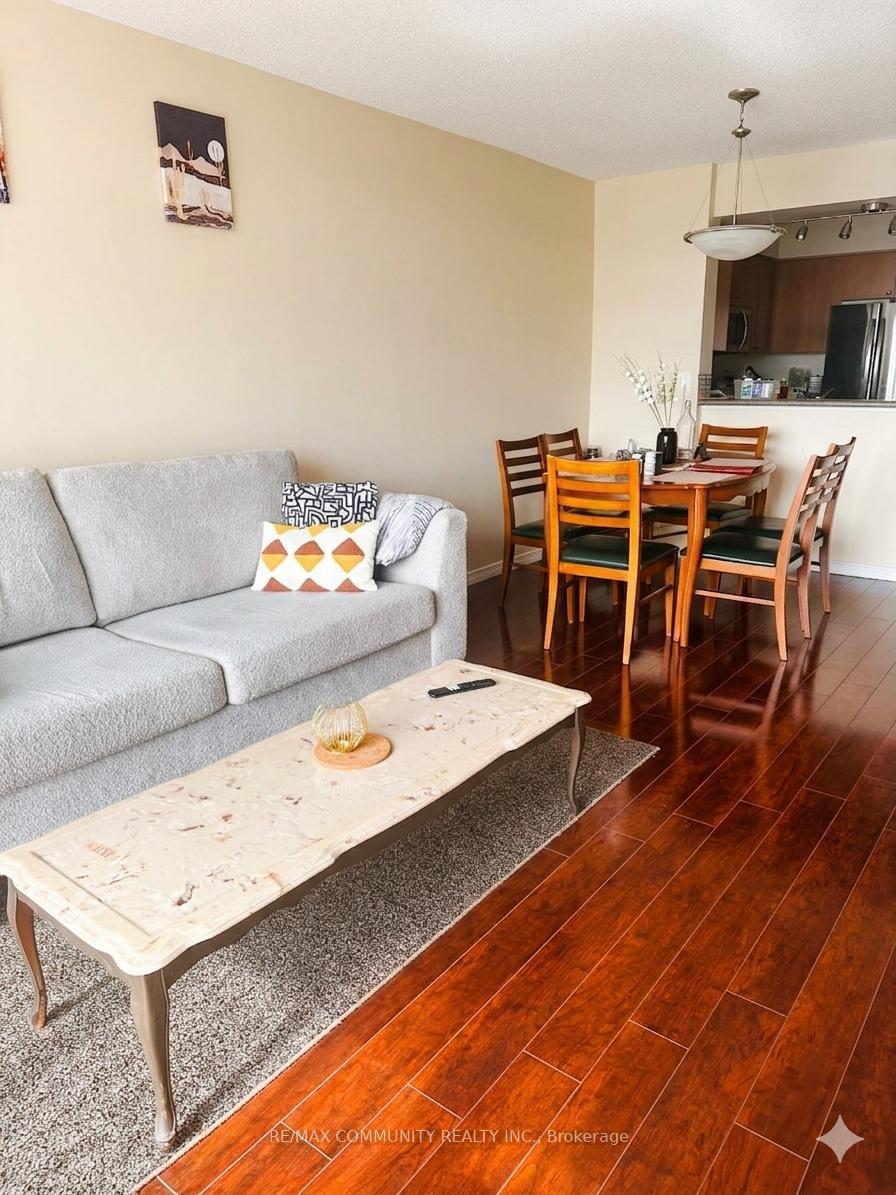 3650 Kingston Road 512, Toronto E08 — photo 3 of 5