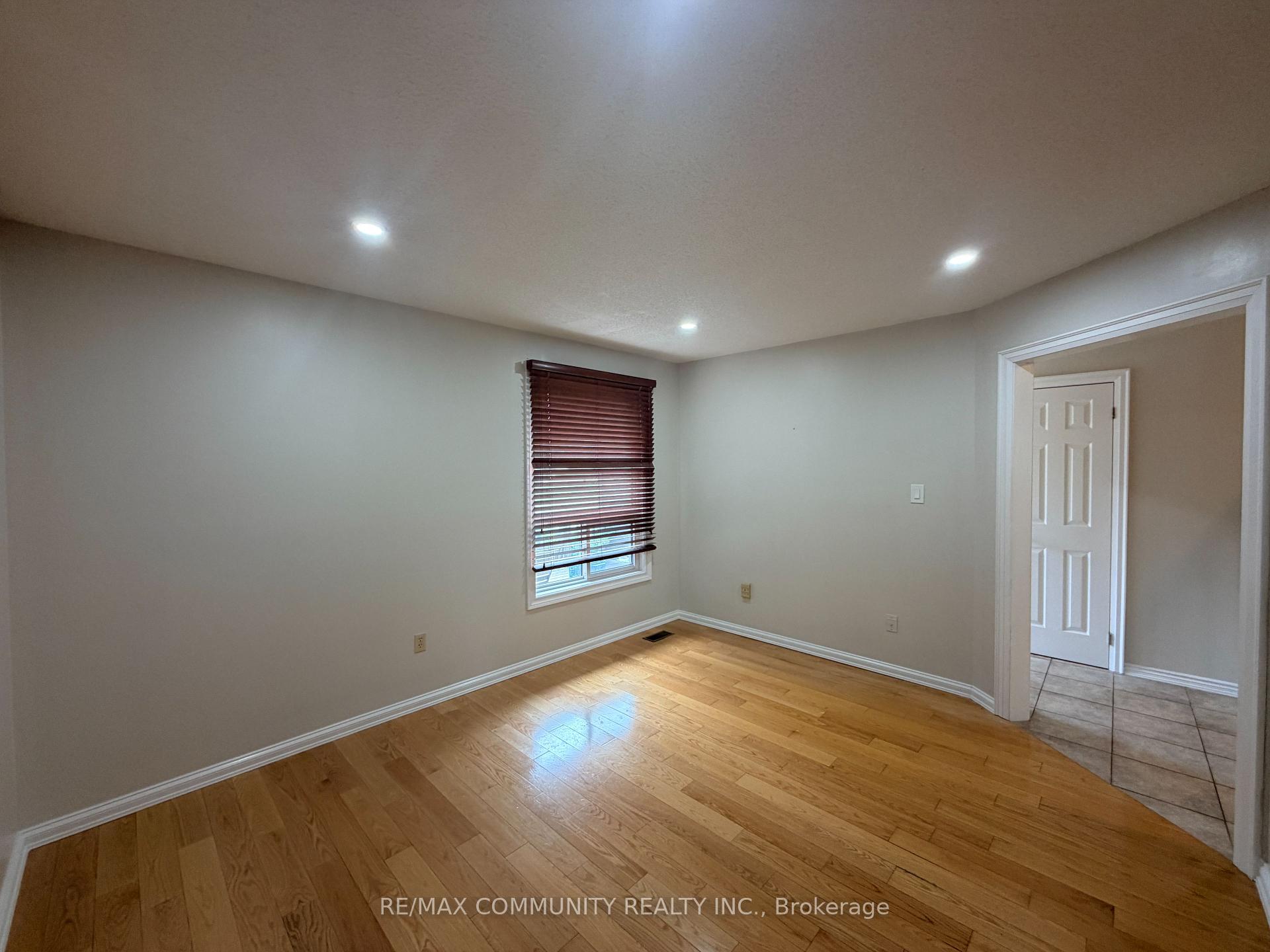 65 Hewitt Crescent Main, Ajax — photo 5 of 5
