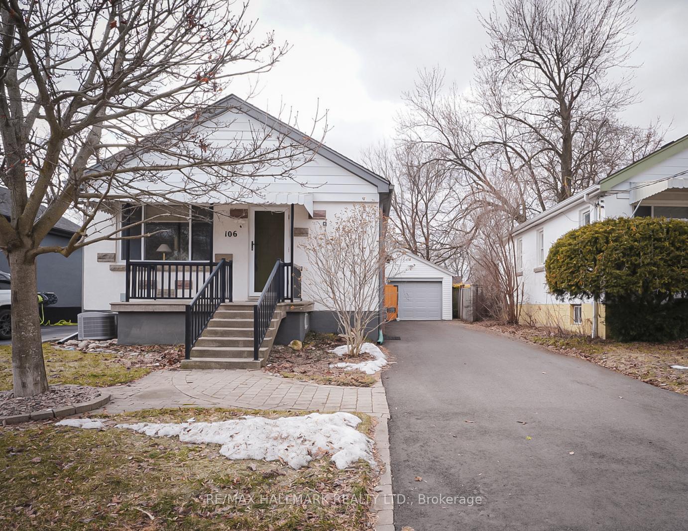 106 Phillip Avenue, Toronto E06, ON M1N 3R4