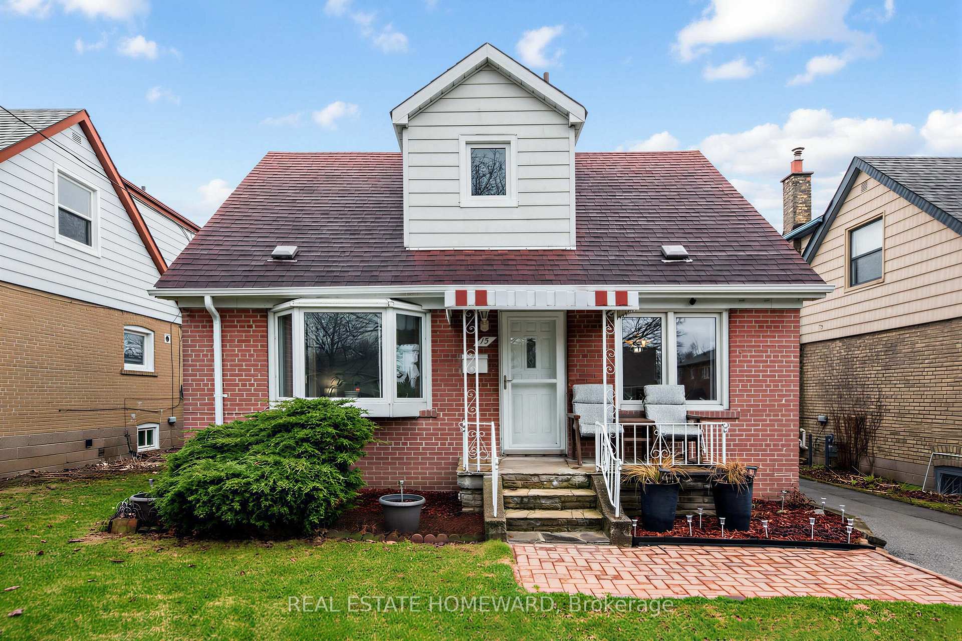 15 Medonte Avenue, Toronto E04, ON M1L 1Z2
