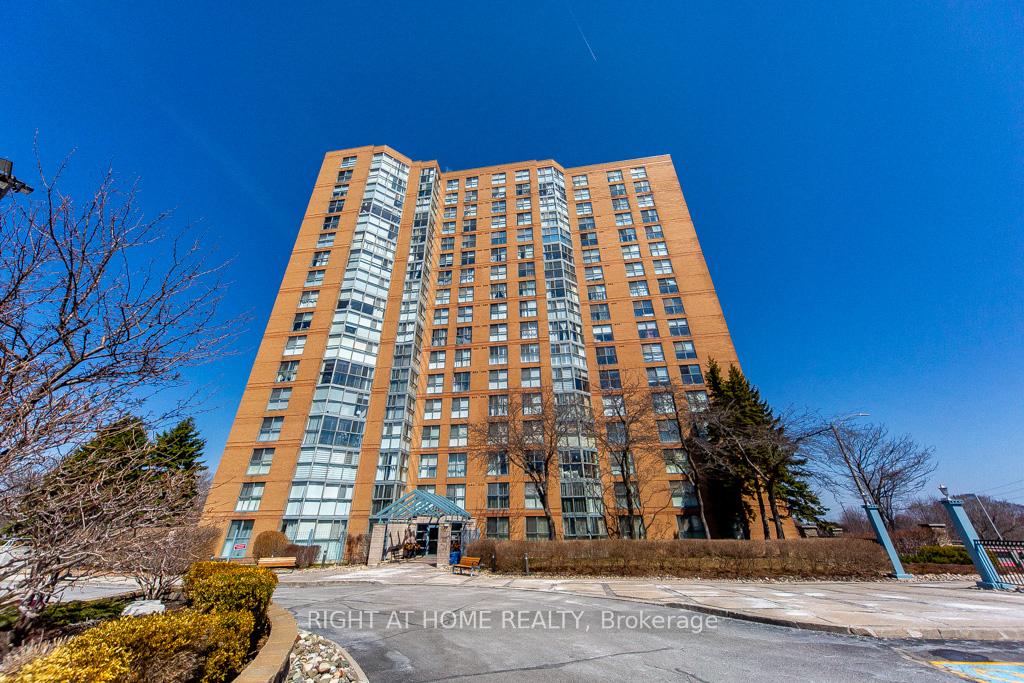 90 Dale Avenue 301, Toronto E08, ON M1J 3N4