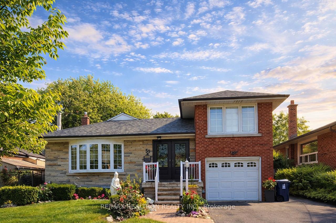 51 Perivale Crescent, Toronto E09, ON M1J 2C4