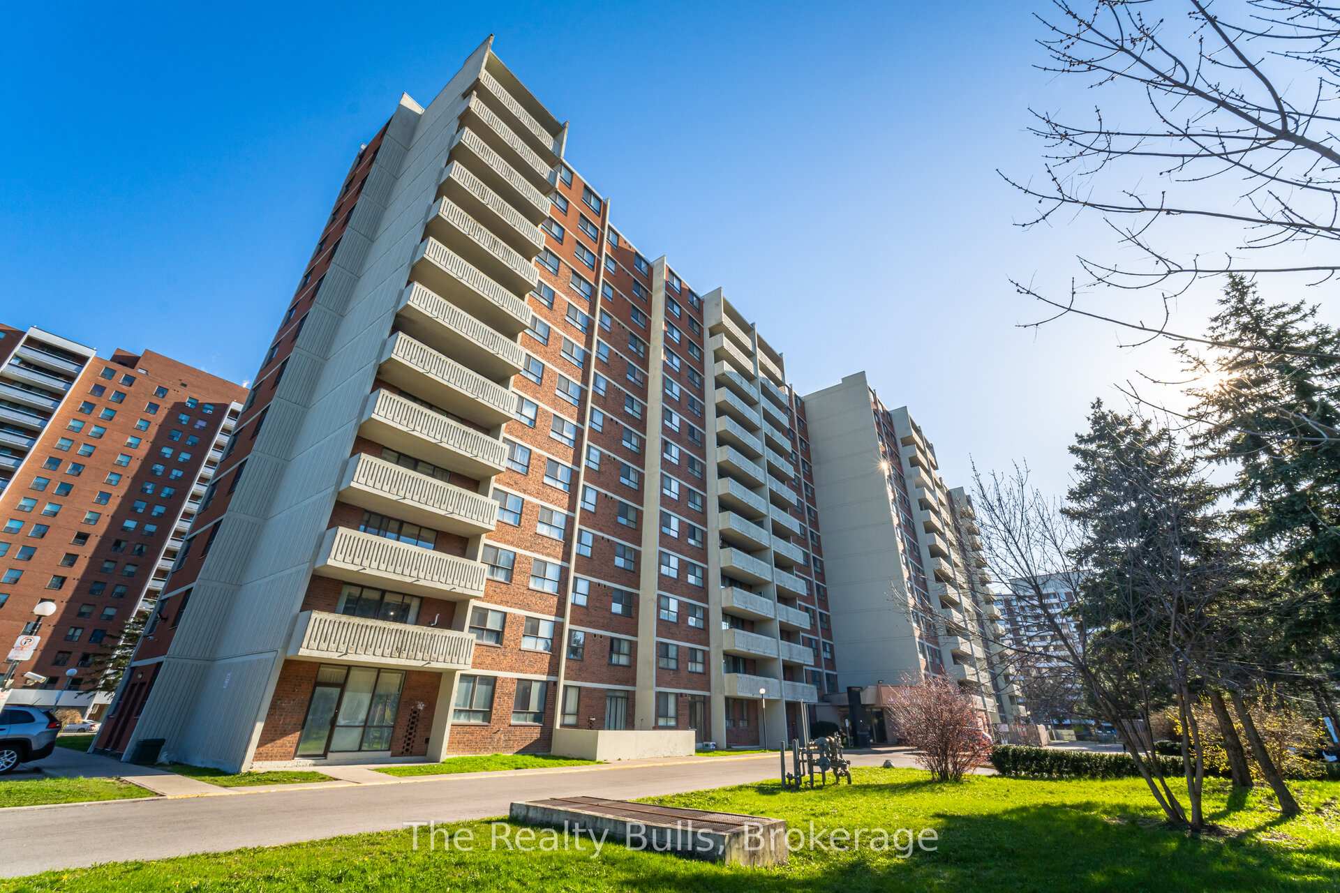 10 Stonehill Court 907, Toronto E05, ON M1W 2X8