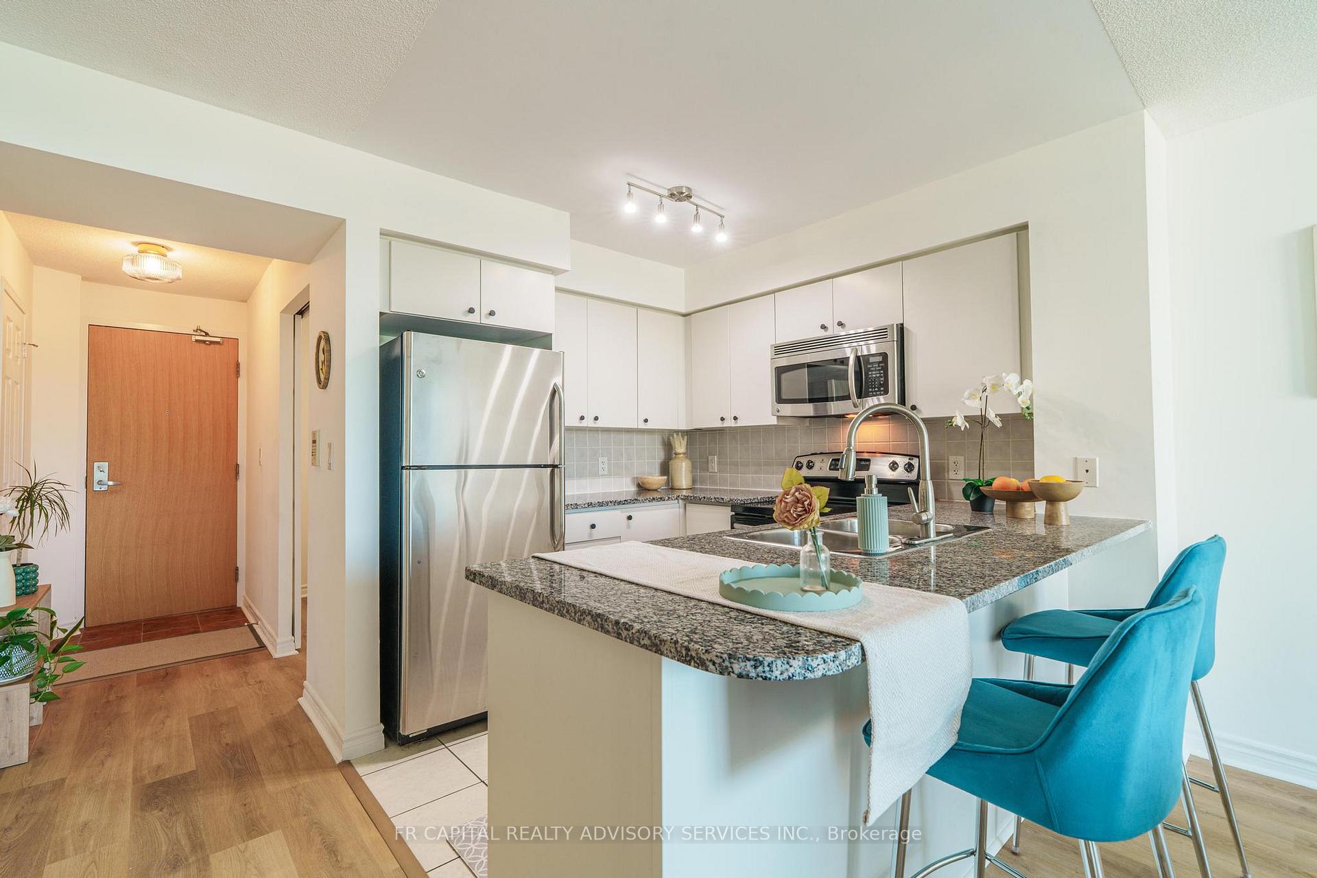 68 Grangeway Avenue 1102, Toronto E09 — photo 5 of 5