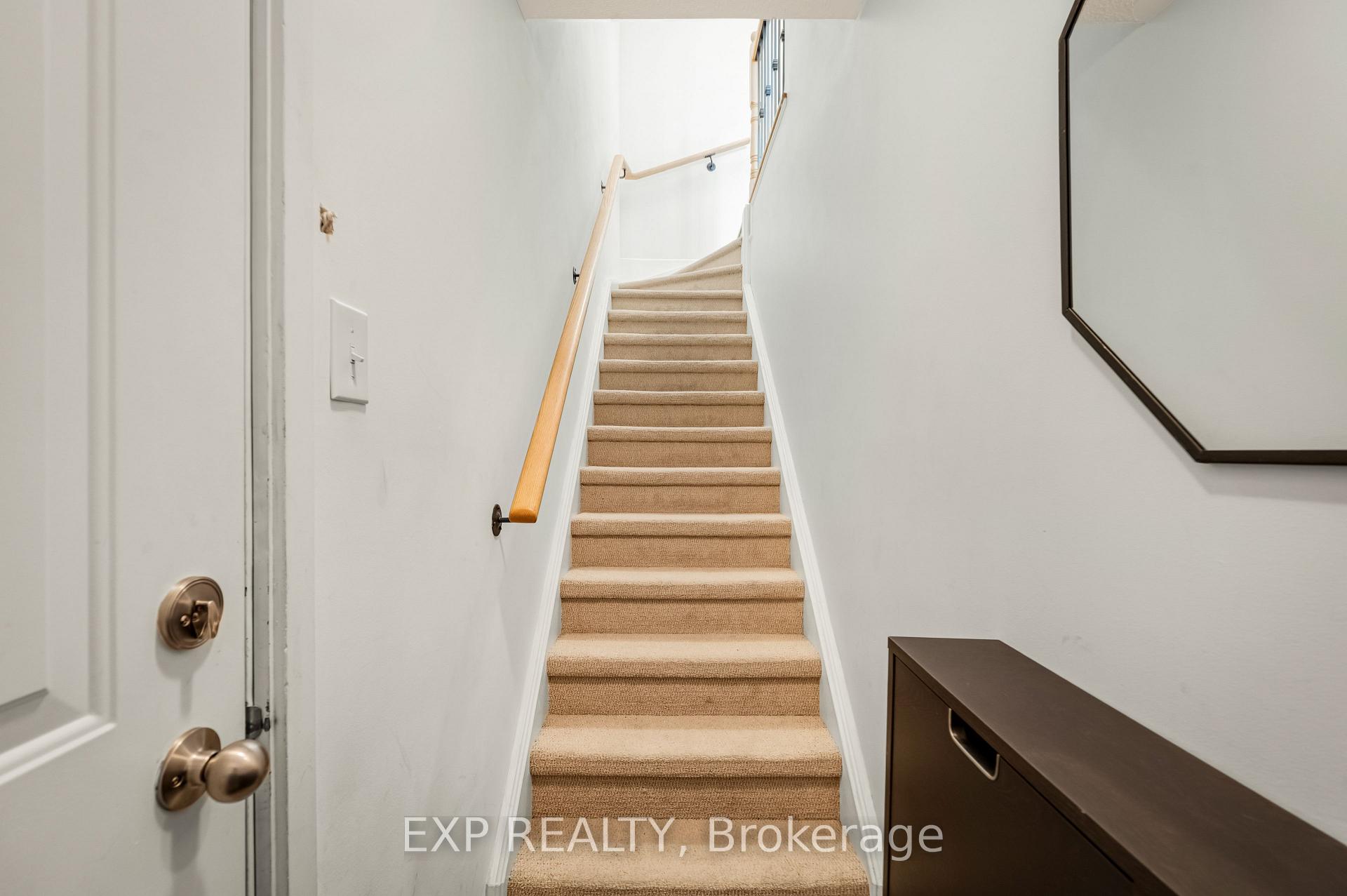 88 Munro Street 5, Toronto E01 — photo 3 of 5