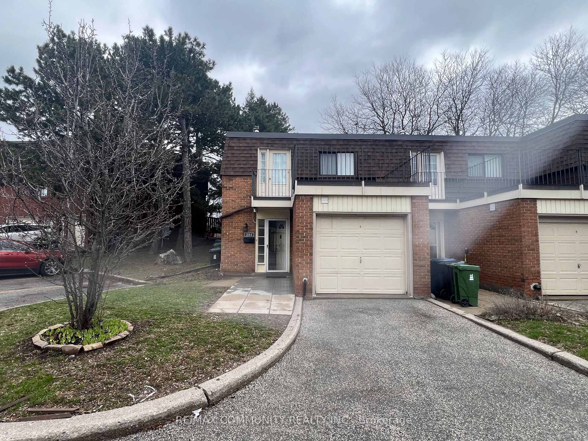 284 Sprucewood Court, Toronto E05, ON M1W 1P8