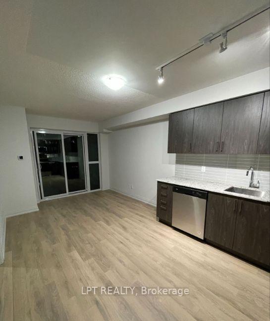 20 Meadowglen Place 730, Toronto E09 — photo 2 of 5