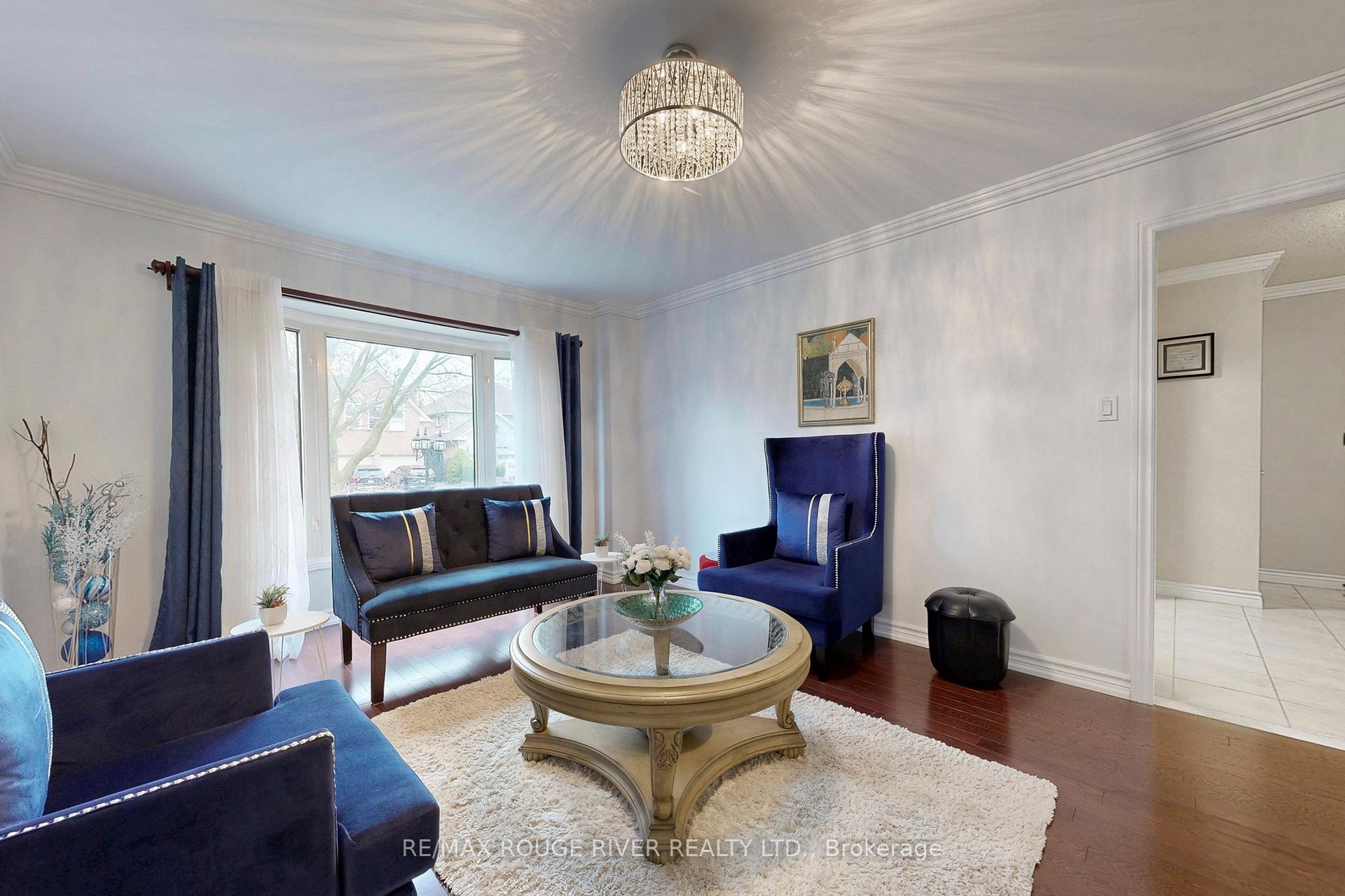 45 Rotherglen Road N, Ajax — photo 5 of 5