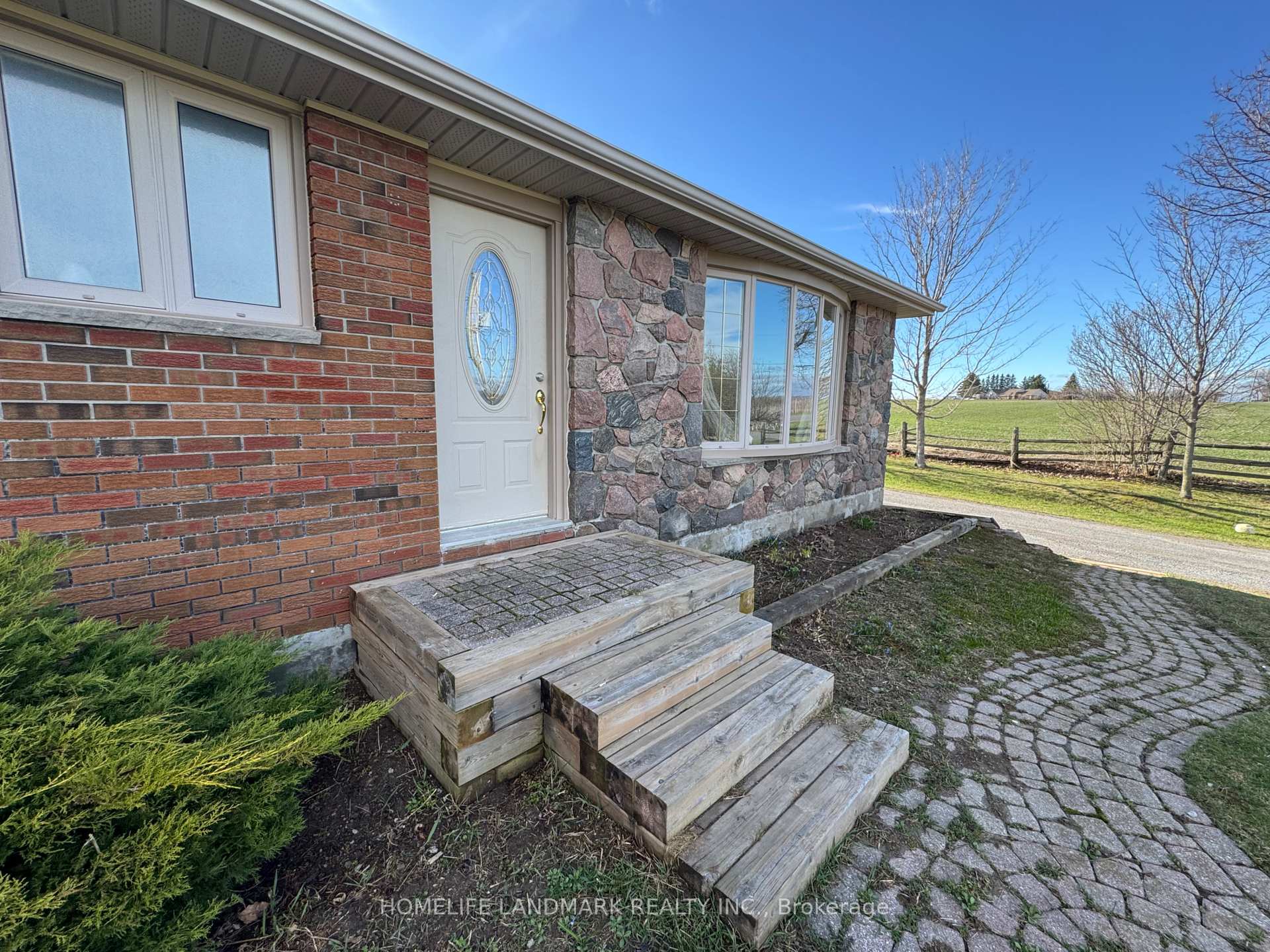 4432 MIDDLE Road, Clarington — photo 3 of 5