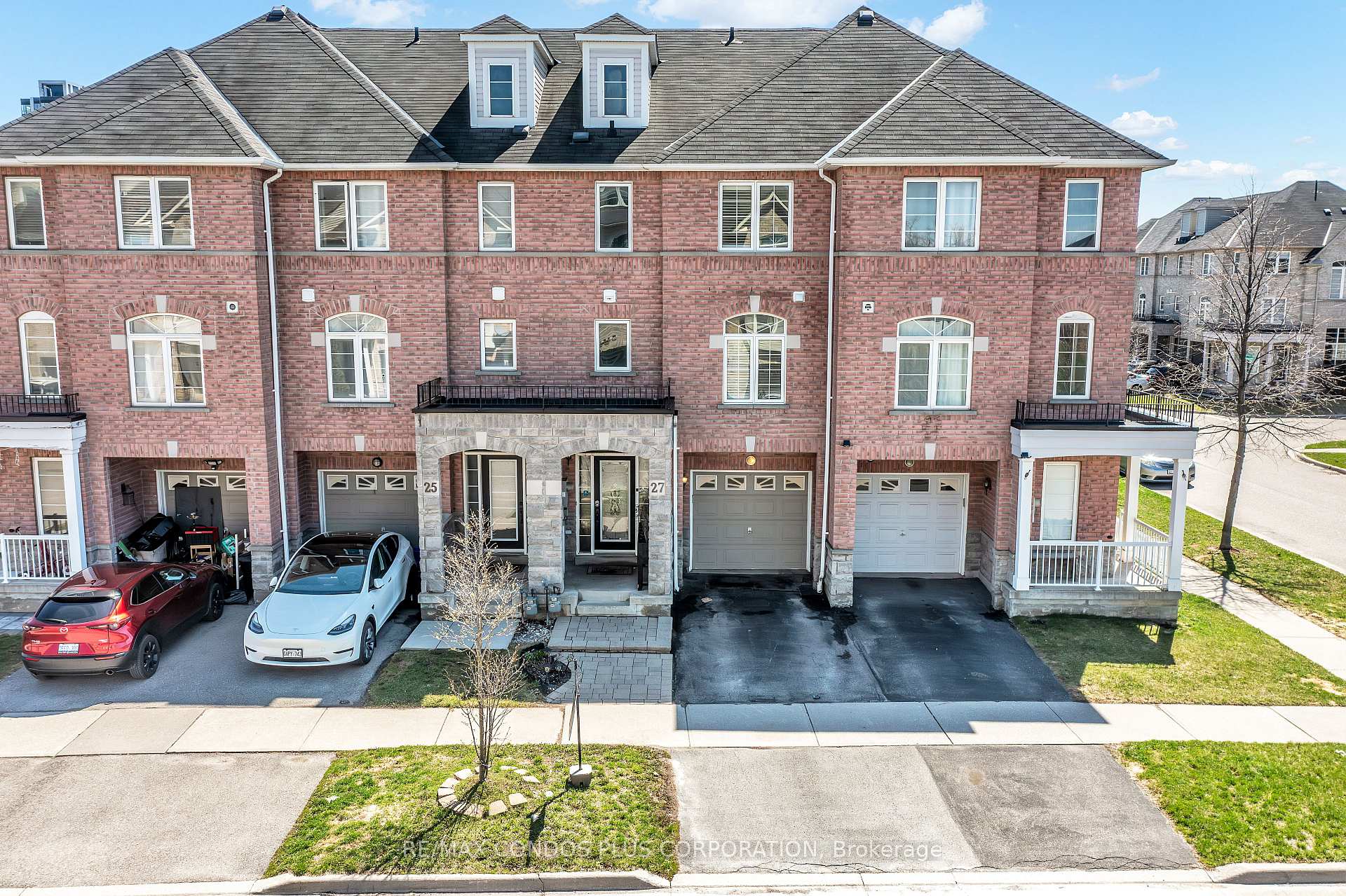 3 Powers Valley Court, Ajax, ON L1S 7T9 — Ajax, Ontario