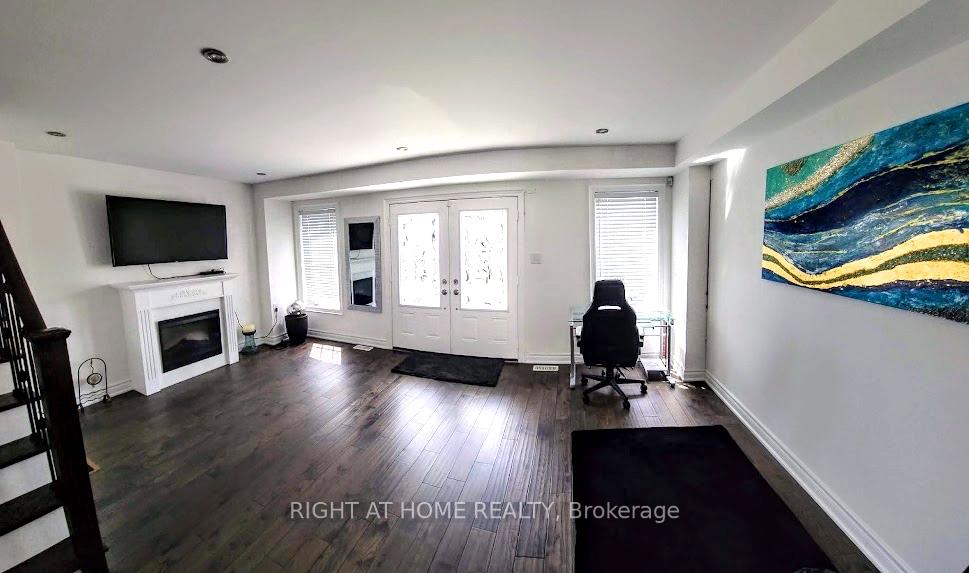51 Devineridge Avenue, Ajax — photo 4 of 5