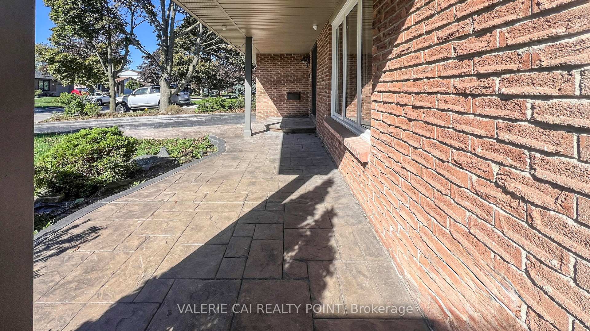 96 Bolland Crescent, Ajax — photo 2 of 5
