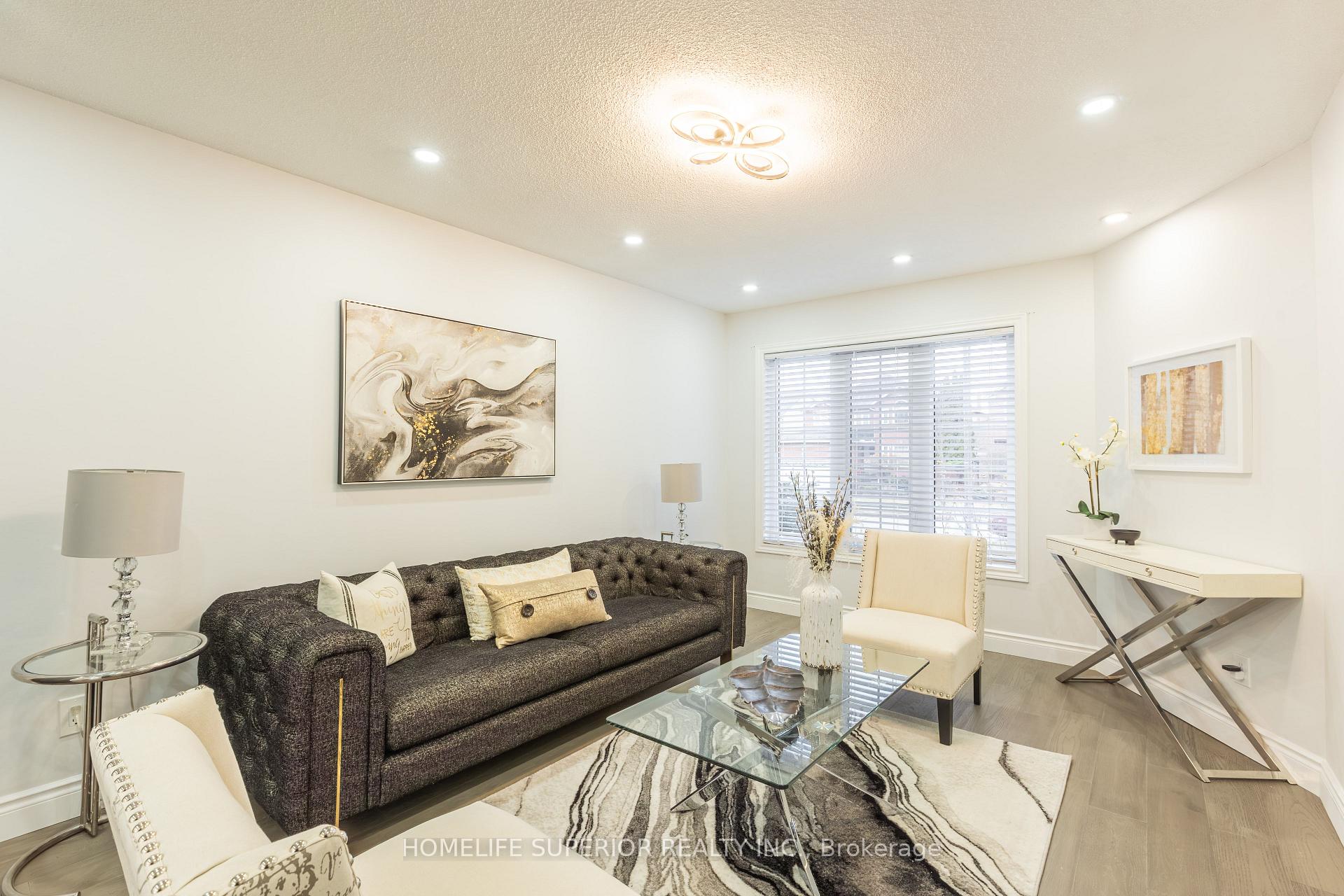 95 Clune Place, Whitby — photo 4 of 5