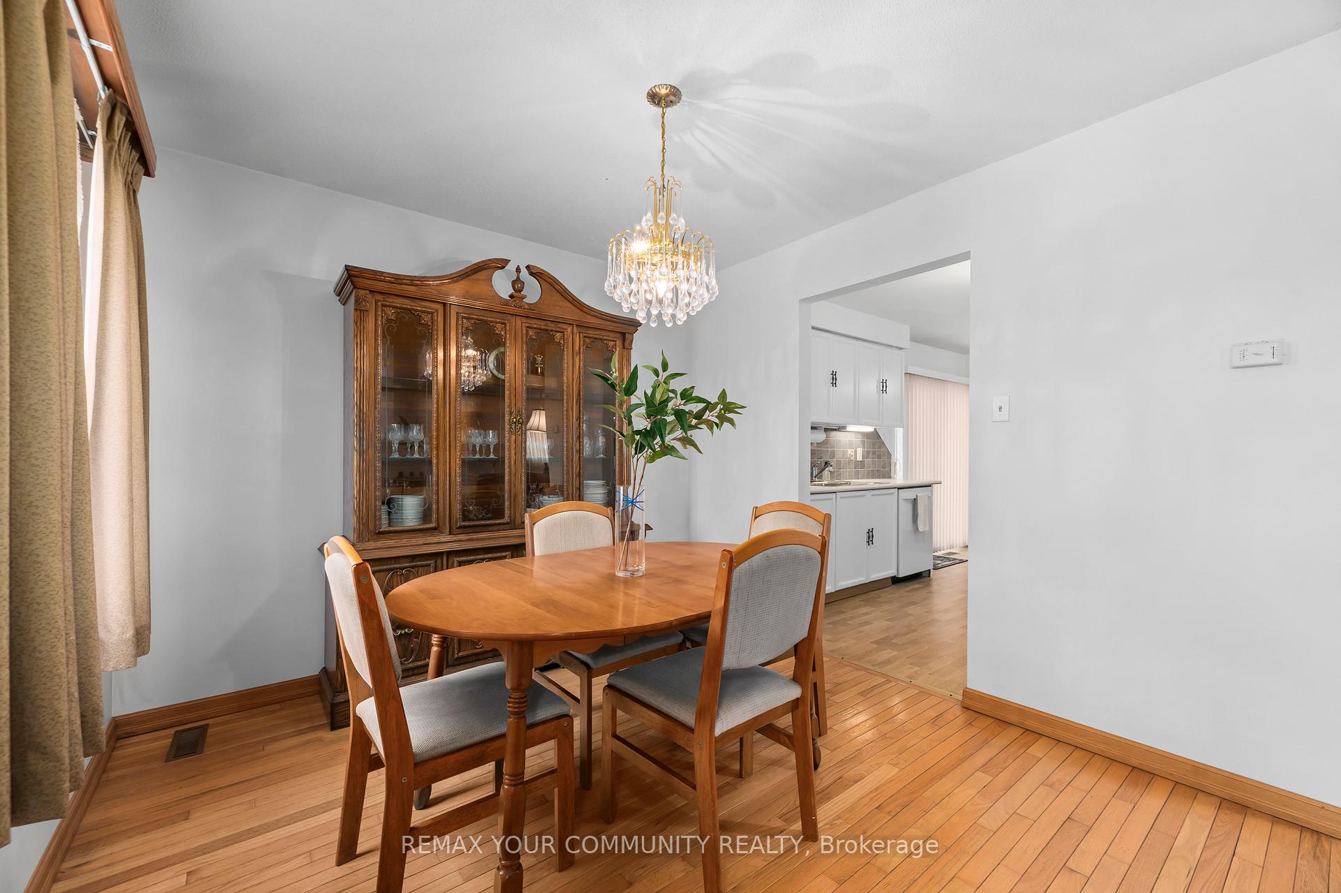 21 Wright Crescent, Ajax — photo 3 of 5