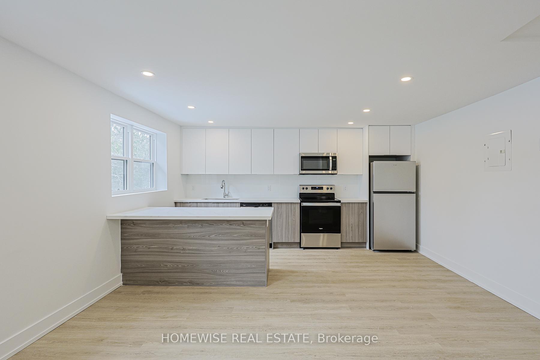 100 Liberty Street N 15B, Clarington, ON L1C 2M1 — Clarington, Ontario