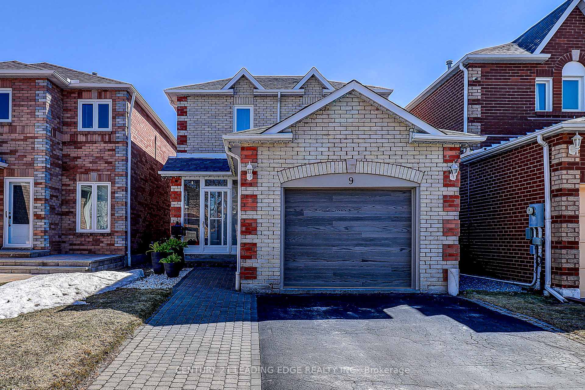 9 Card Street, Ajax, ON L1T 3V1 — Ajax, Ontario