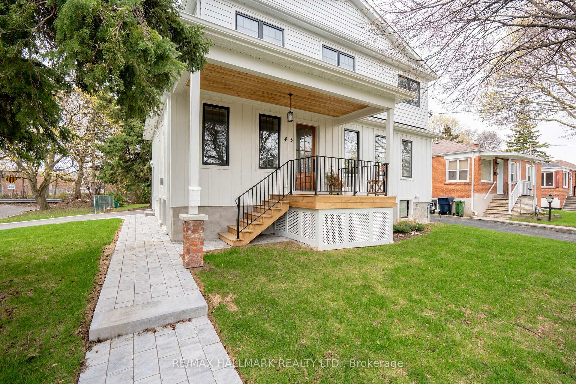 45 Boyce Avenue, Toronto E08 — photo 3 of 5