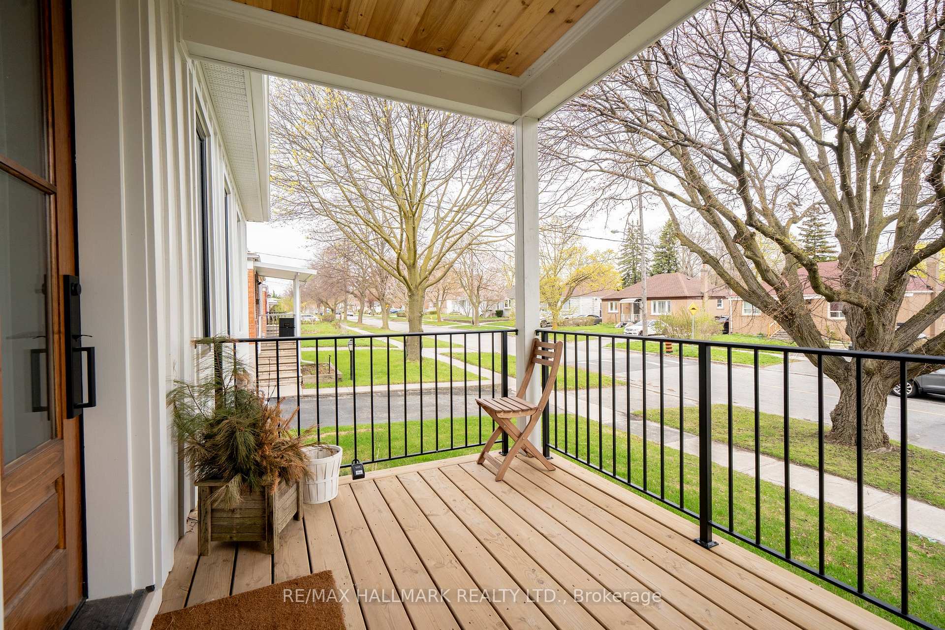 45 Boyce Avenue, Toronto E08 — photo 5 of 5