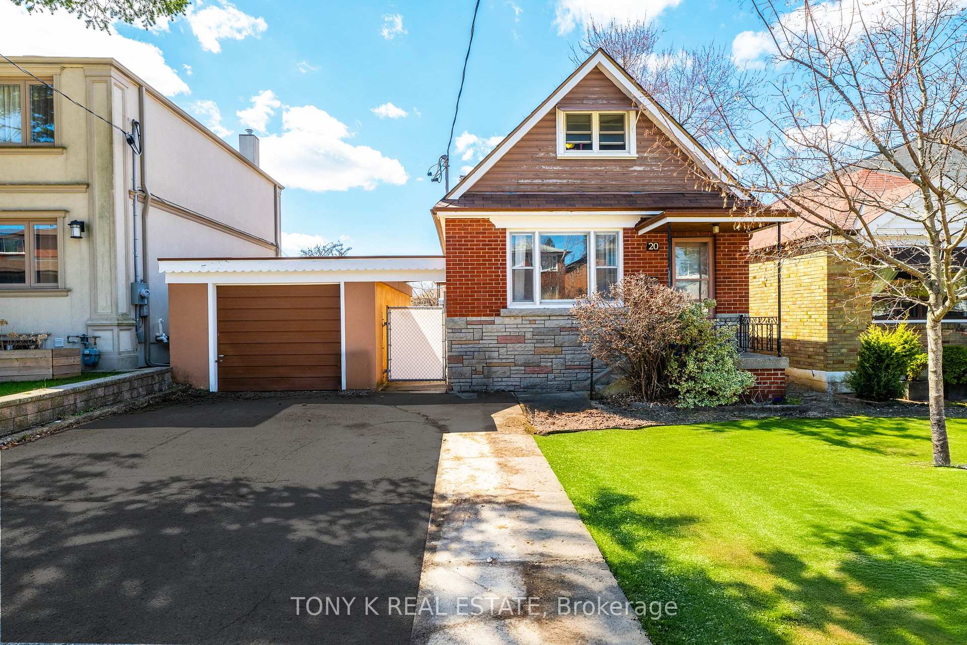20 North Woodrow Boulevard, Toronto E04, ON M1K 1W1