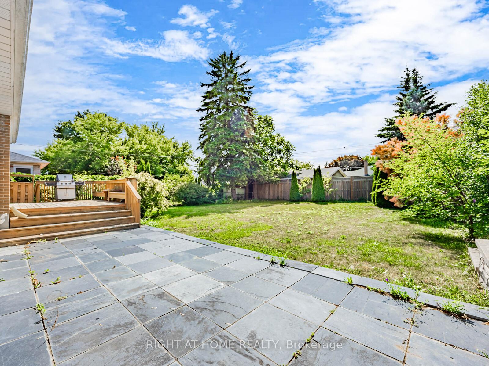 64 Mill Street, Ajax — photo 3 of 5