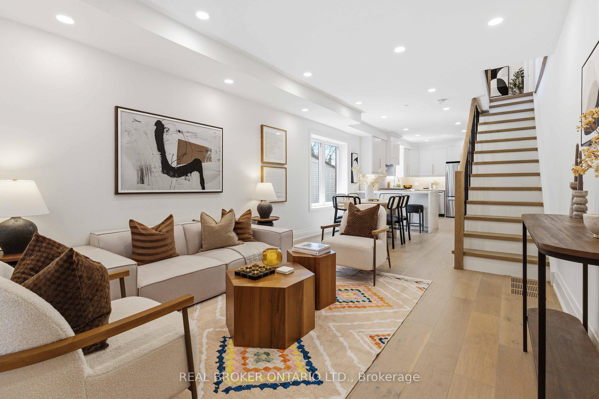 54 Moberly Avenue, Toronto E02, ON M4C 4B1