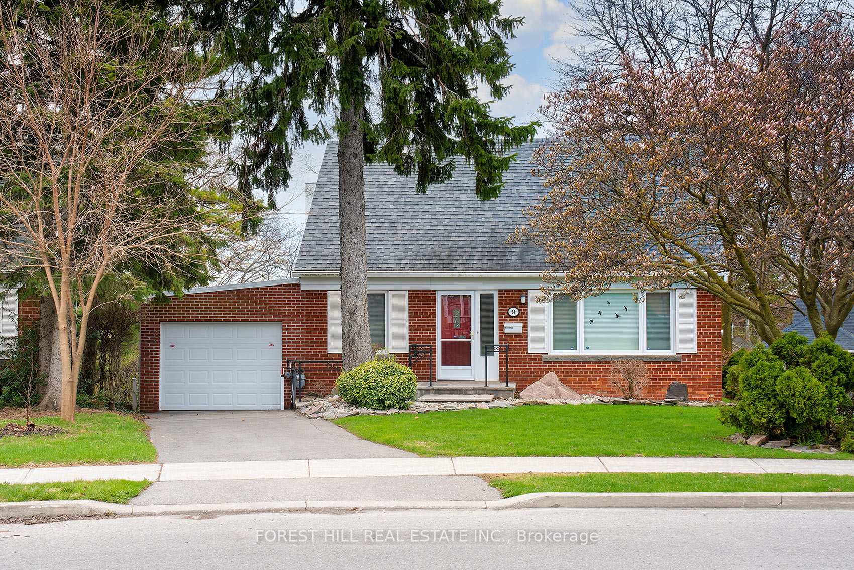 9 Southmead Road, Toronto E04, ON M1L 2H7