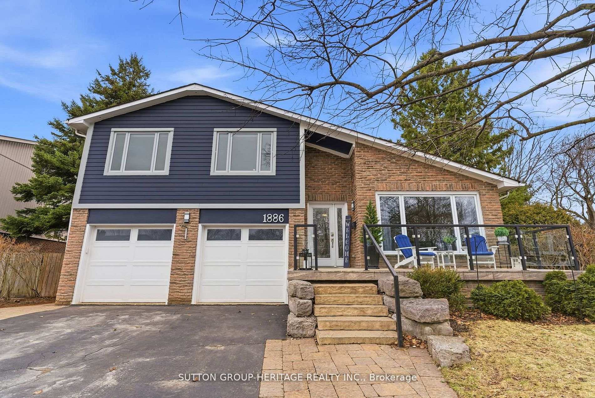 1886 Malden Crescent, Pickering, ON L1V 3G4