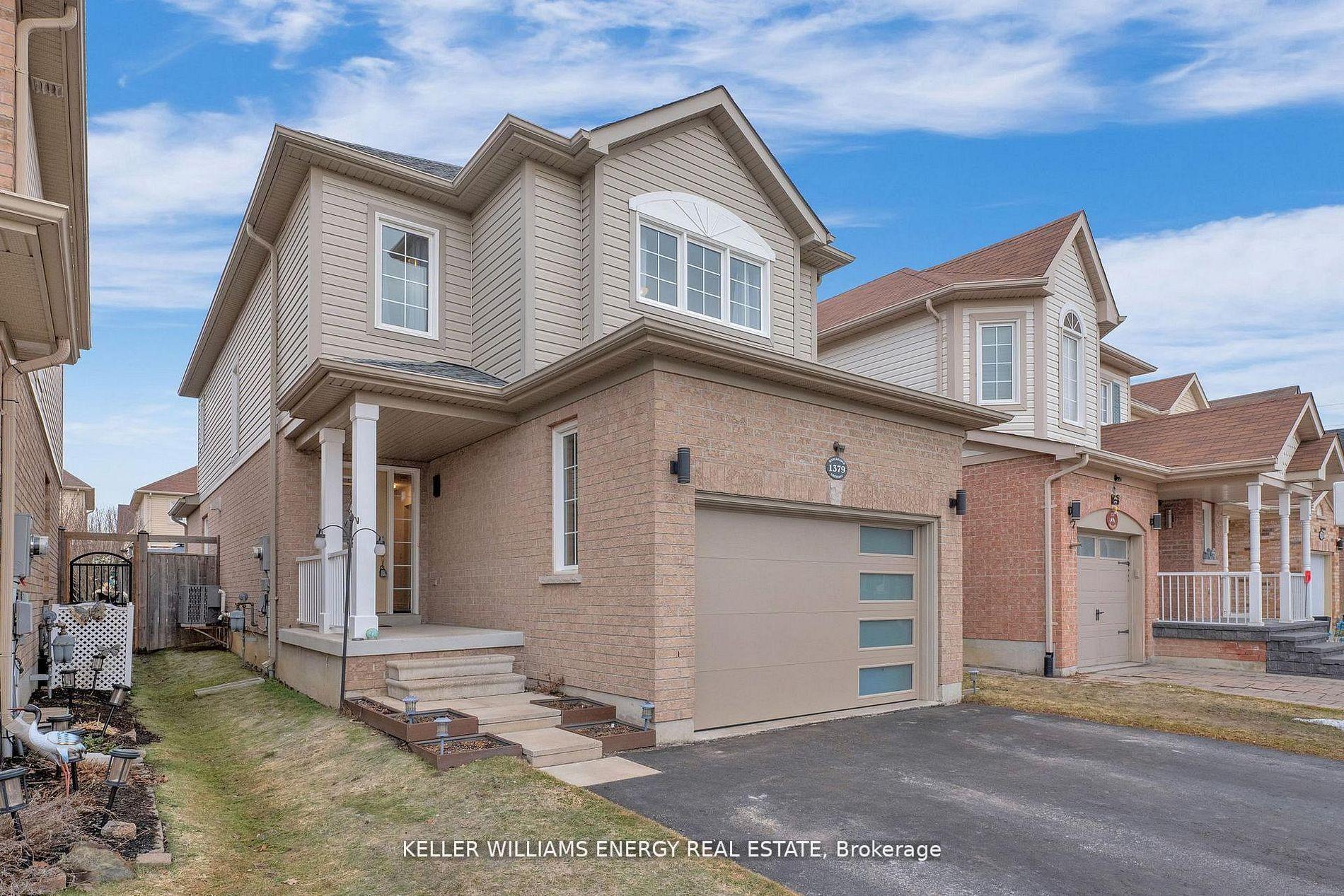 1379 Wadebridge Crescent, Oshawa, ON L1K 3B1
