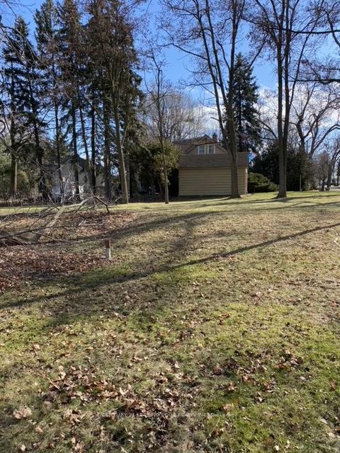 60 Pine Ridge Drive, Toronto E08 — photo 3 of 5