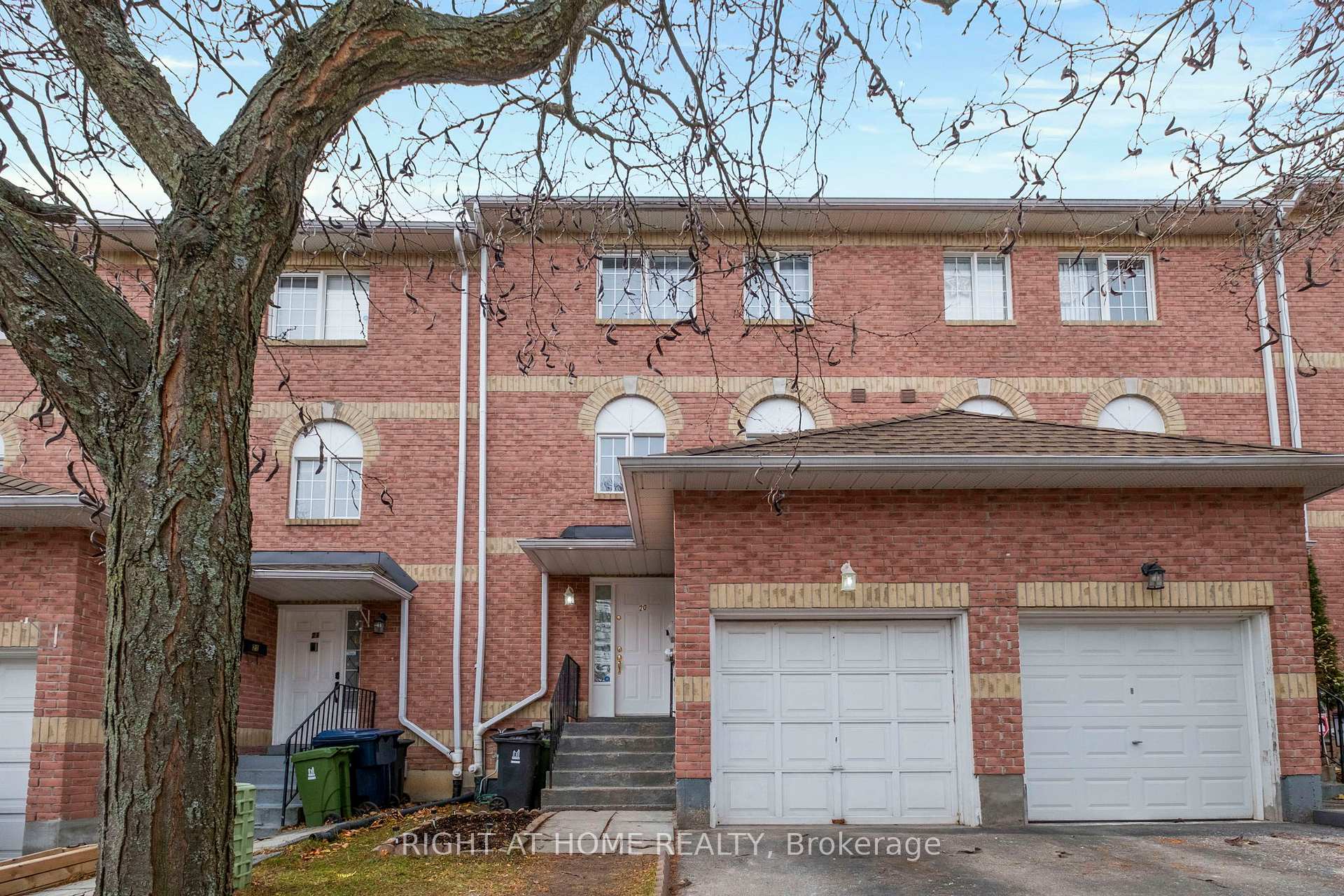 138 Homestead Road 20, Toronto E10, ON M1E 3S2