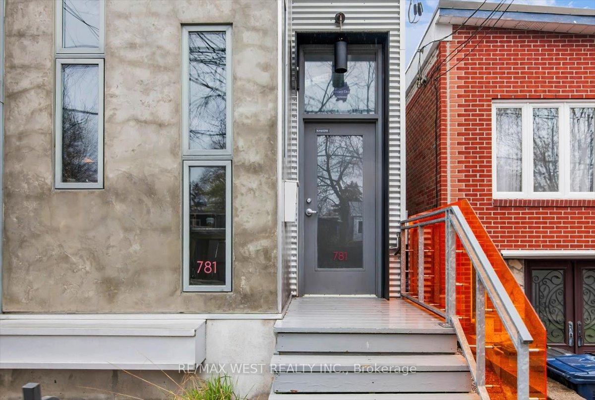 781 Craven Road, Toronto E01, ON M4L 2Z7 — Toronto E01, Ontario