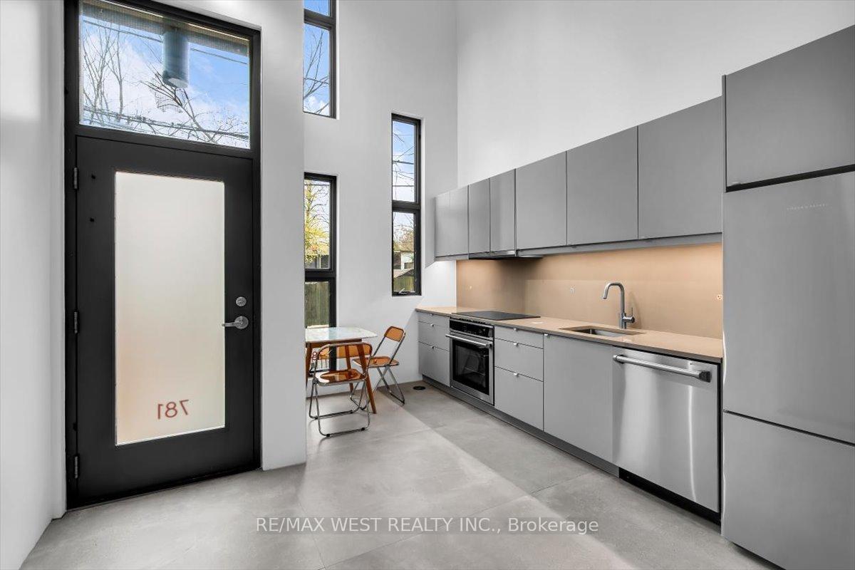 781 Craven Road, Toronto E01 — photo 3 of 5