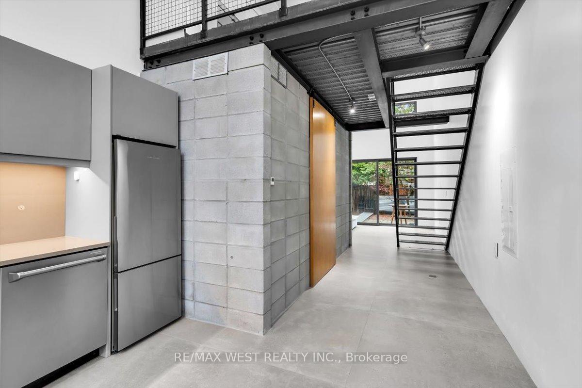 781 Craven Road, Toronto E01 — photo 5 of 5
