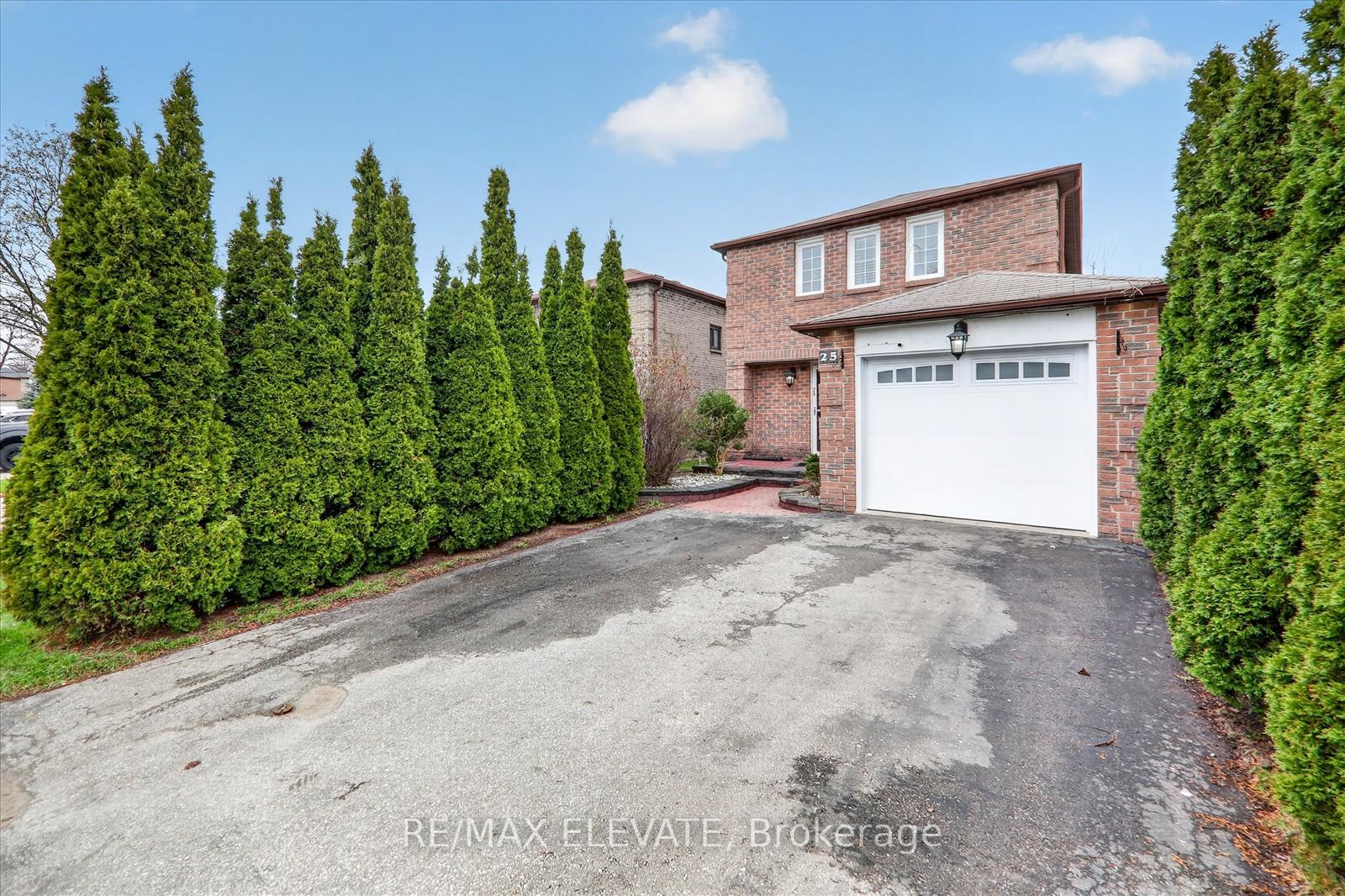 25 Stockbridge Crescent, Ajax — photo 3 of 5