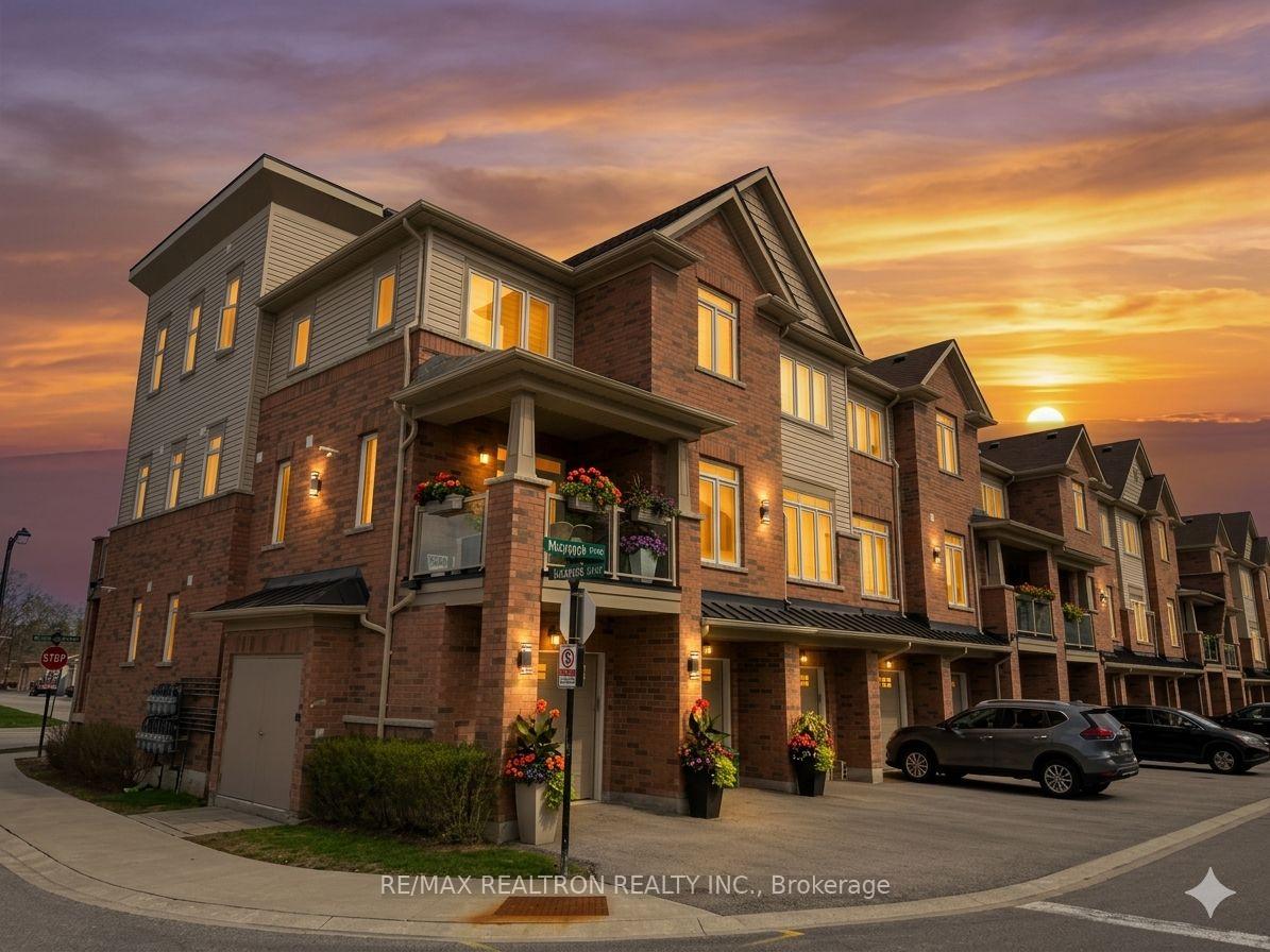 2742 William Jackson Drive, Pickering, ON L1X 0E6