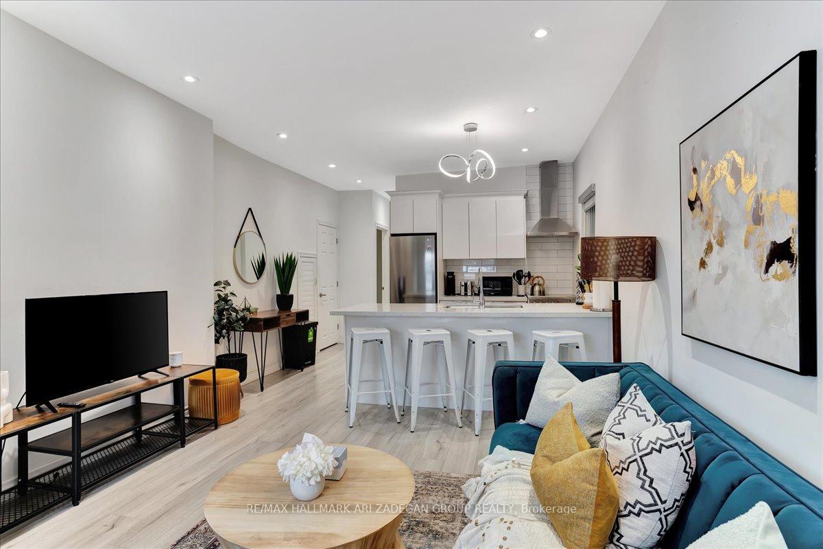 138 Booth Avenue Main Fl, Toronto E01, ON M4M 2M4 — Toronto E01, Ontario