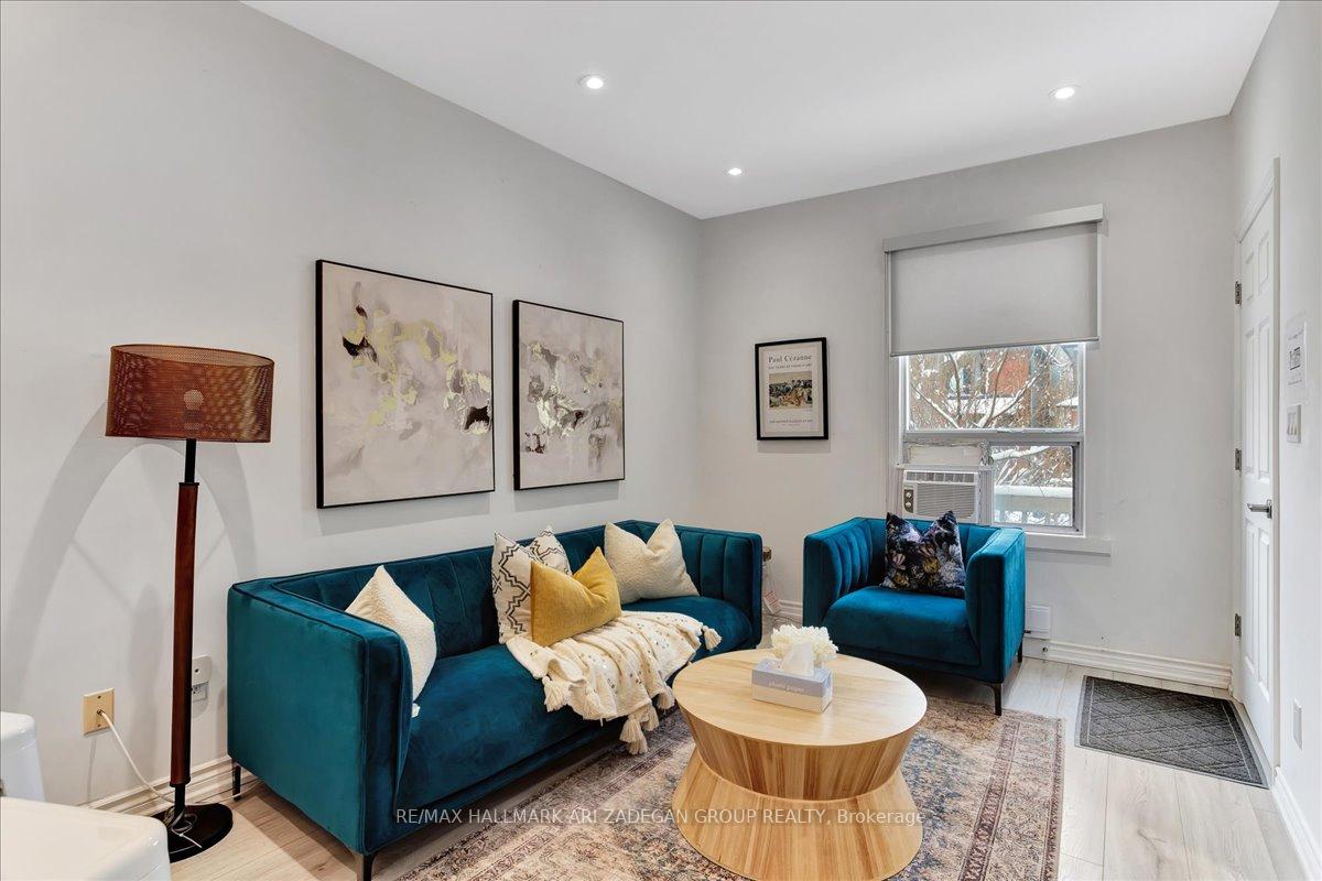 138 Booth Avenue Main Fl, Toronto E01 — photo 4 of 5
