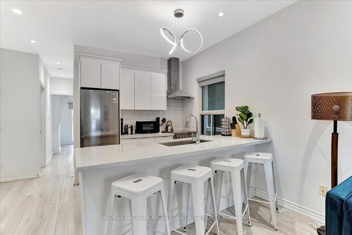 138 Booth Avenue Main Fl, Toronto E01 — photo 5 of 5