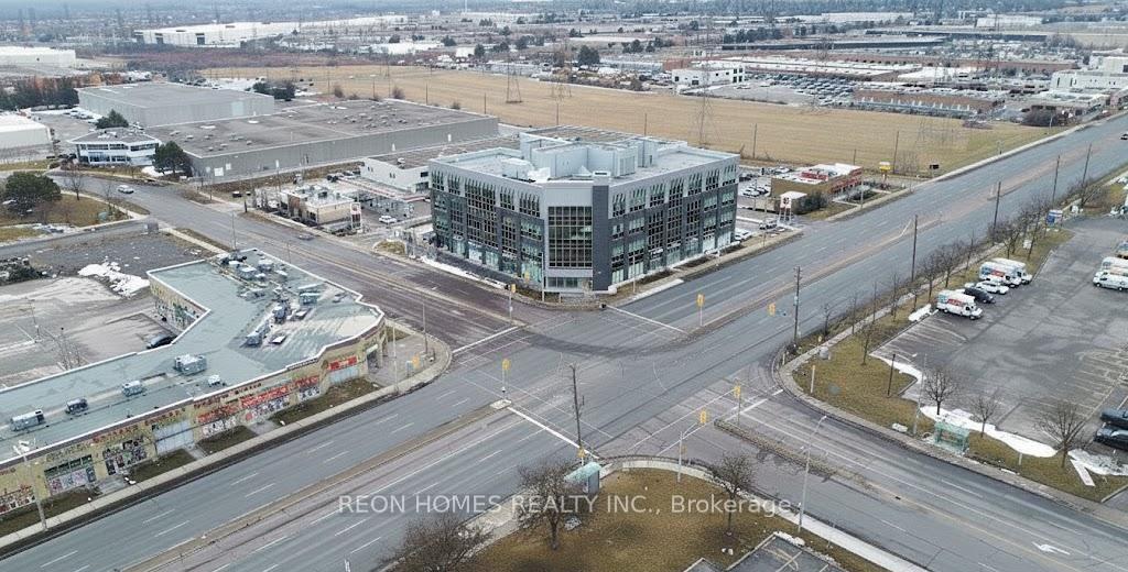 2855 Markham Road 203, Toronto E11 — photo 3 of 5