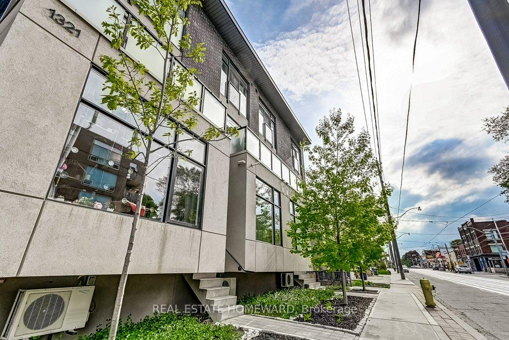 1321 Gerrard Street E 4, Toronto E01 — photo 3 of 5